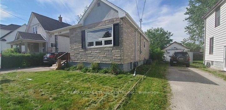 5759 Emery Street Main, Niagara Falls, ON L2G 1L8 photo 2