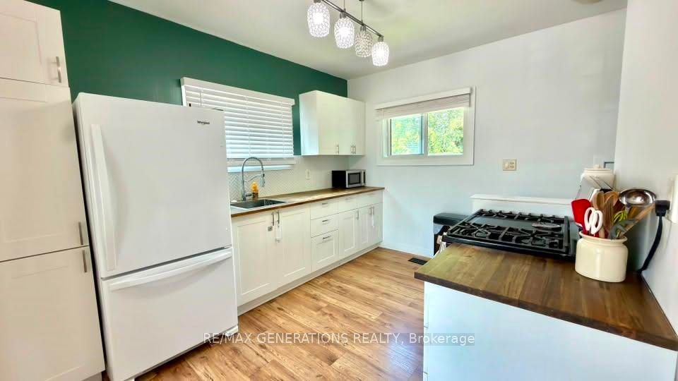 454 ALGOMA Street N, Thunder Bay, ON P7A 5B9 photo 5