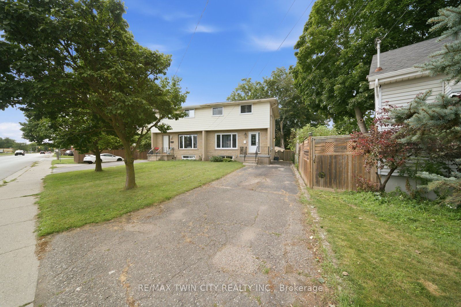 44 Stanley Street, Brantford, ON N3S 7K8 photo 2
