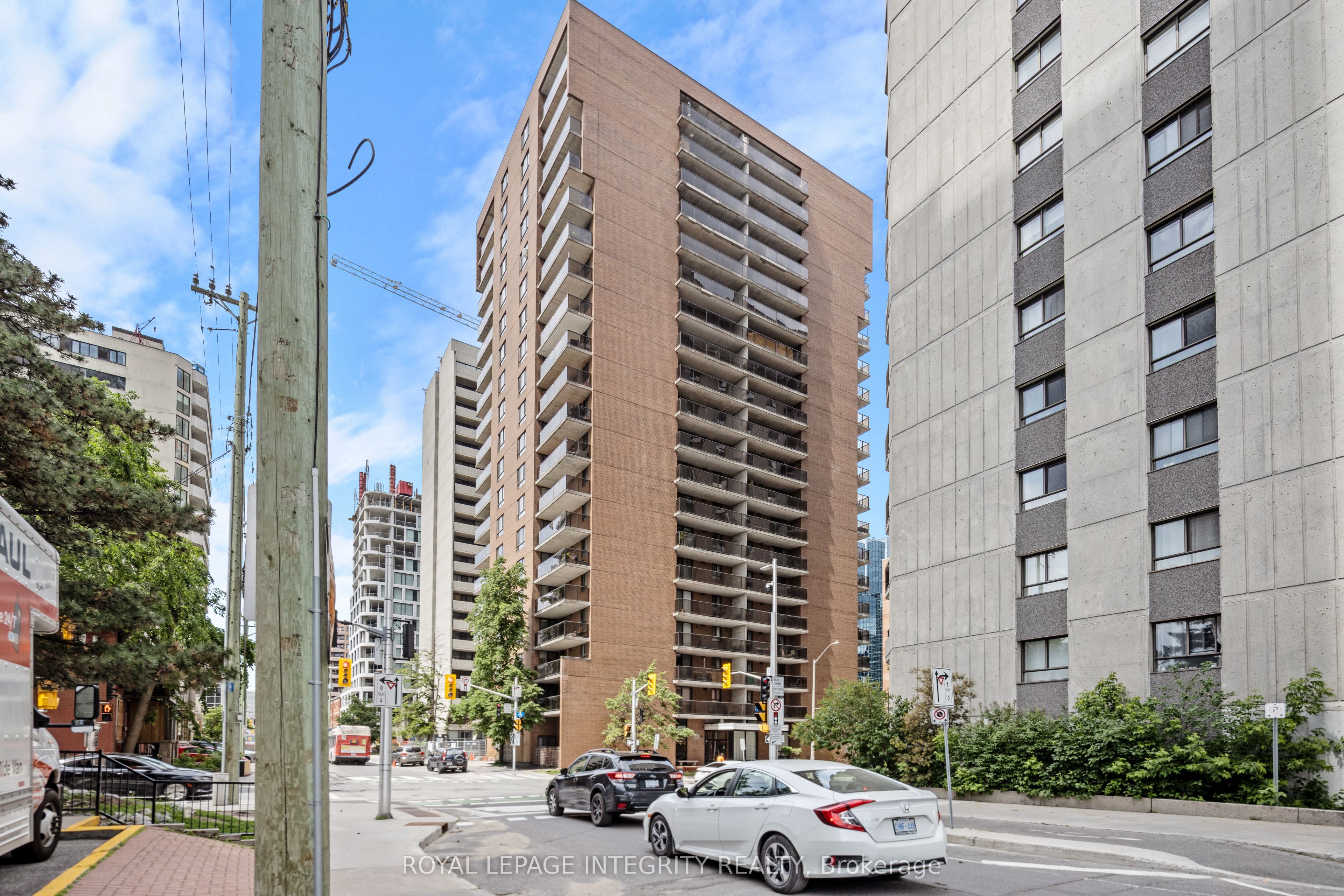 475 Laurier Avenue W 2001, Ottawa Centre, ON K1R 7X1 photo 3