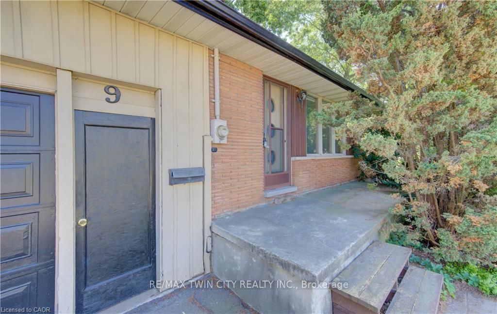 9 Rothsay Avenue, Kitchener, ON N2B 3A2 photo 4