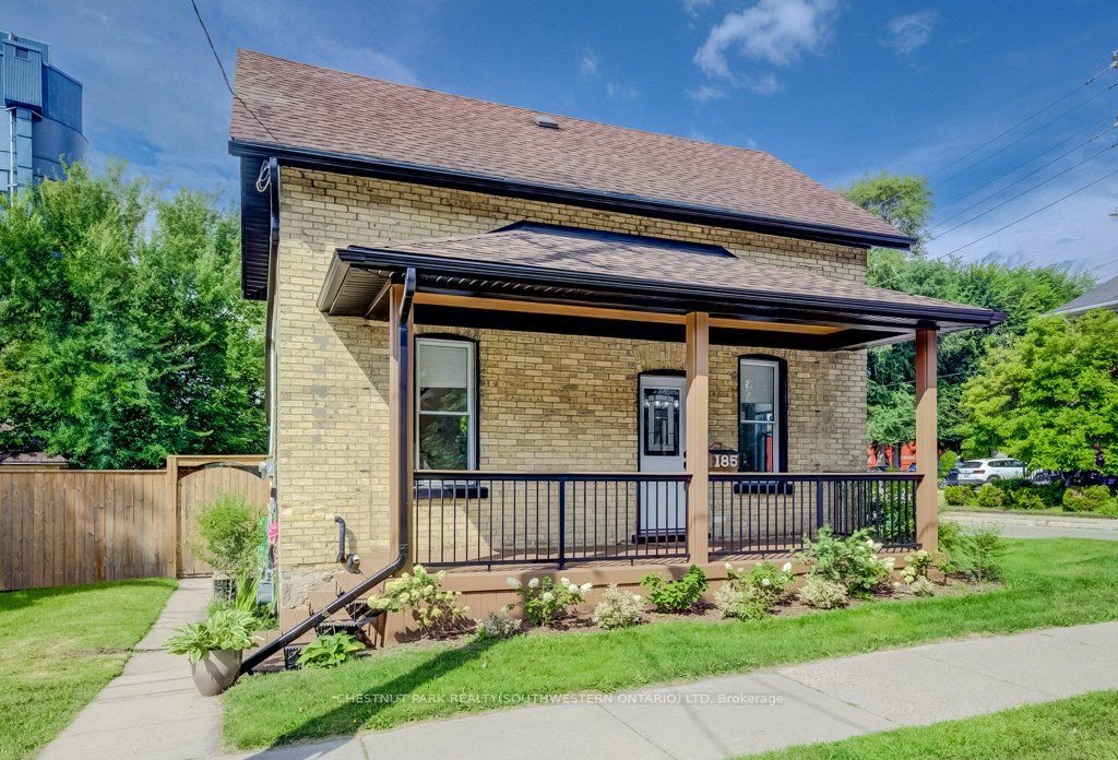 185 Strange Street, Kitchener, ON N2G 1R5 photo 2