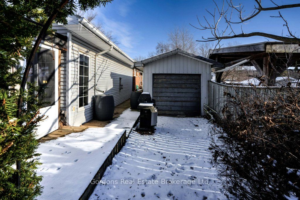 126 County Rd 10, Prince Edward County, ON K0K 2T0 photo 4