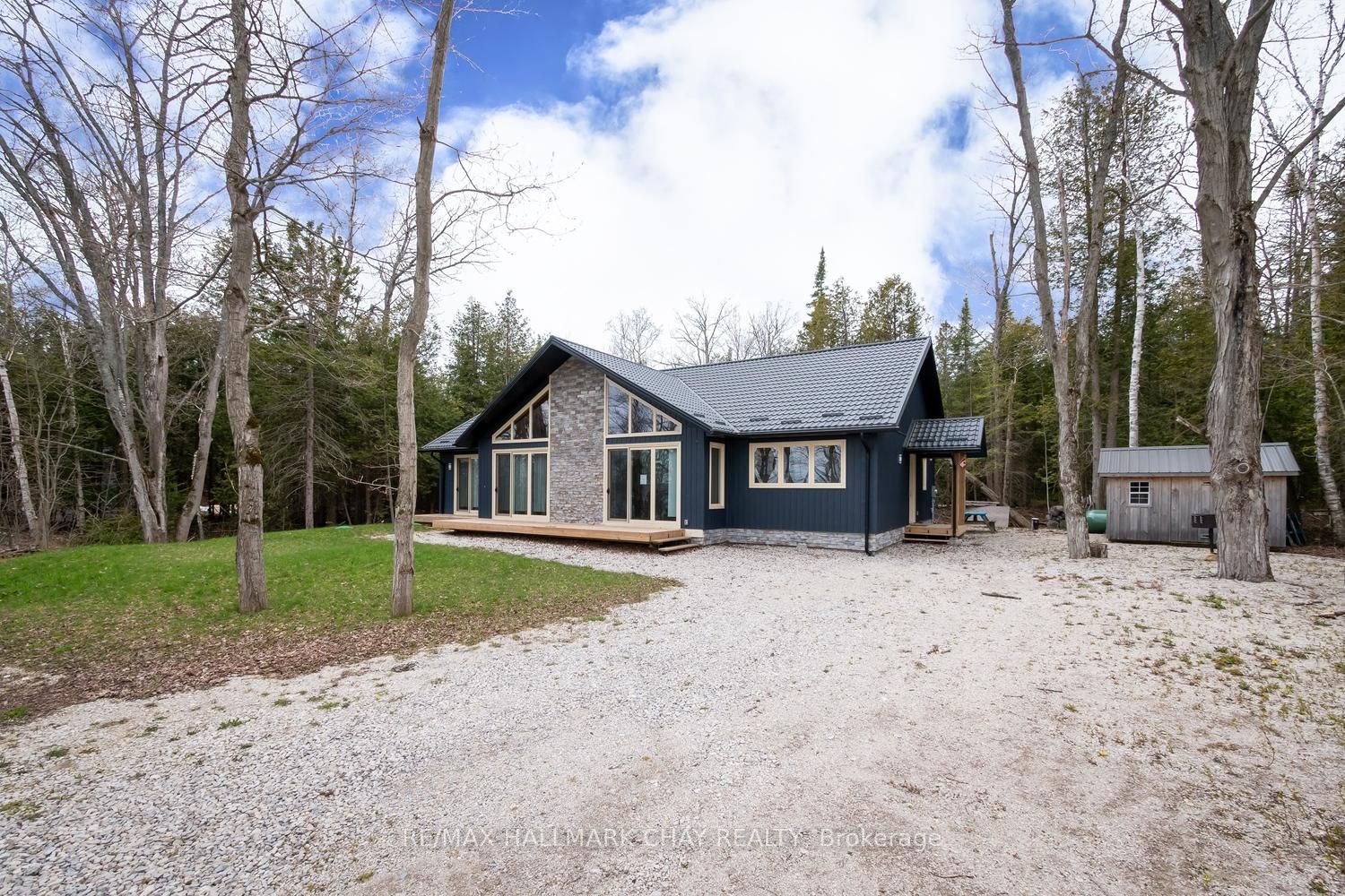 27 Whippoorwill Road, Northern Bruce Peninsula, ON N0H 1W0