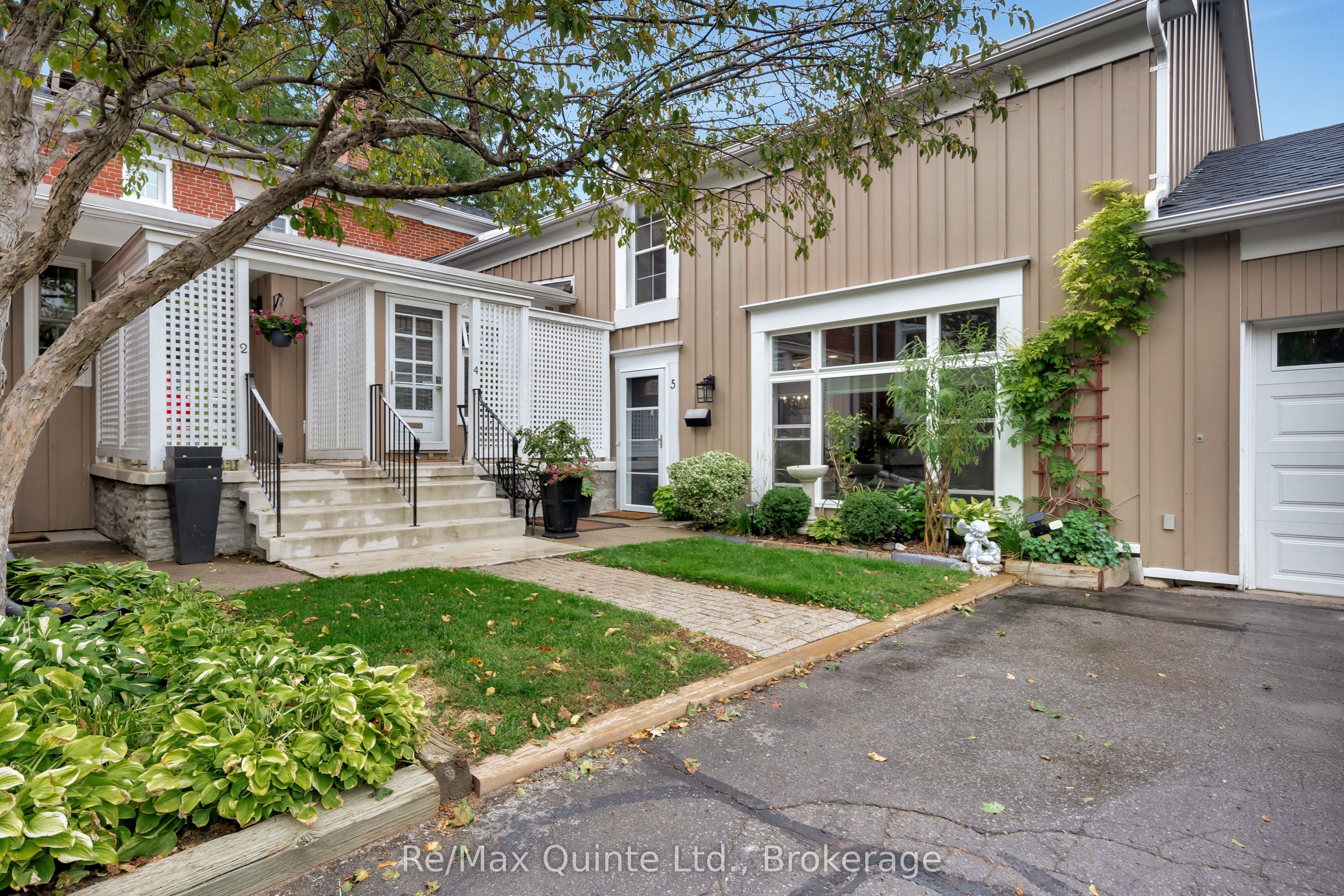 99 Bridge Street E 5, Belleville, ON K8N 1M2 photo 3