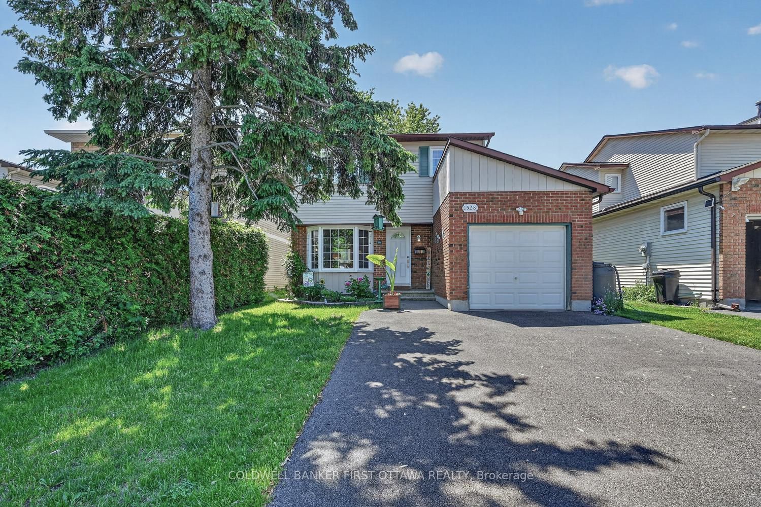 1528 Brookmill Lane, Cyrville - Carson Grove - Pineview, ON K1B 5G4