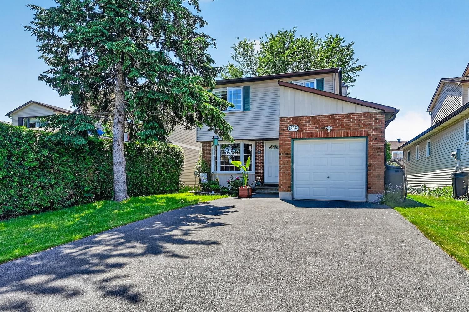 1528 Brookmill Lane, Cyrville - Carson Grove - Pineview, ON K1B 5G4 photo 2
