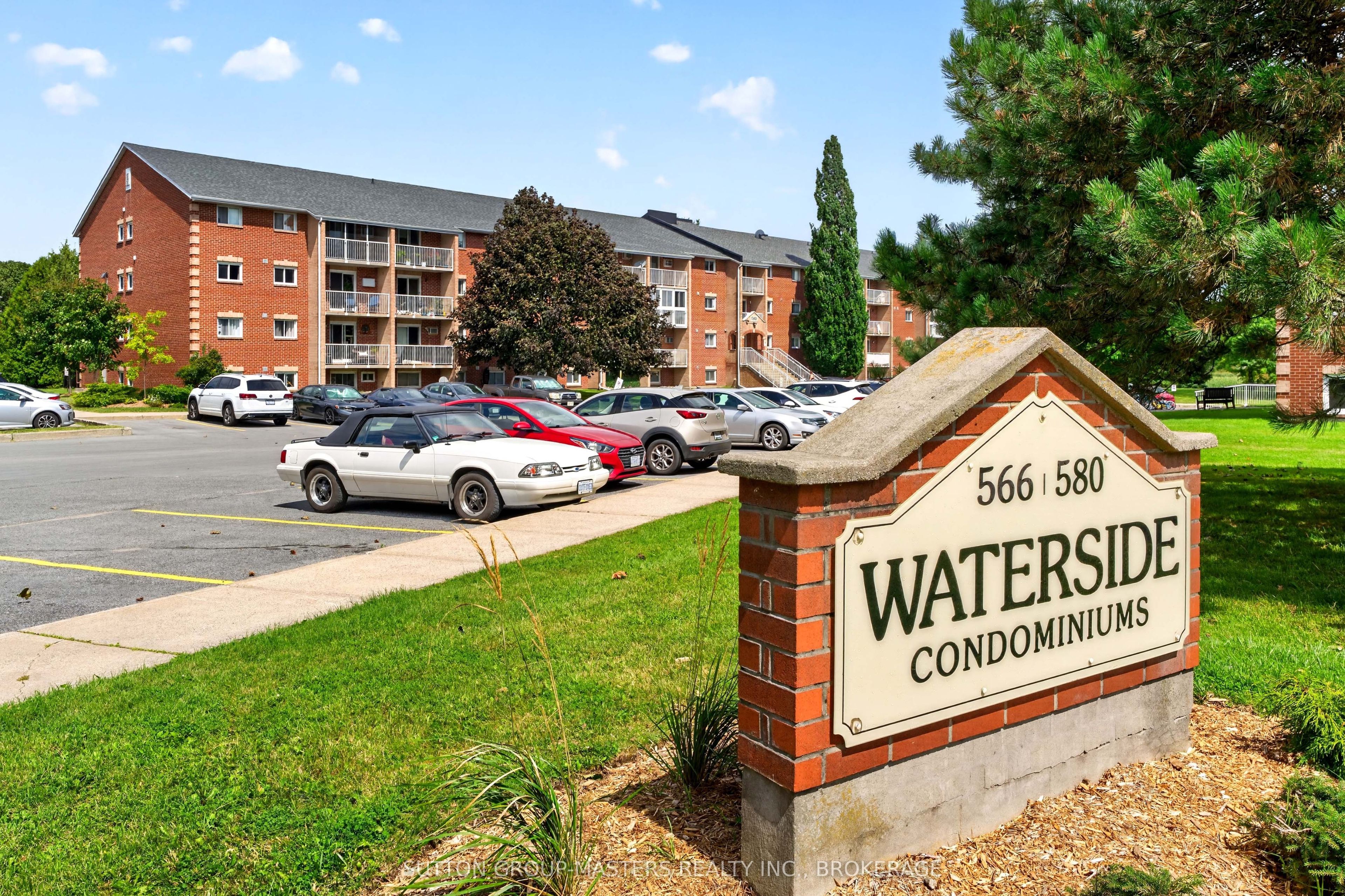 580 Armstrong Road 114, Kingston, ON K7M 8M3