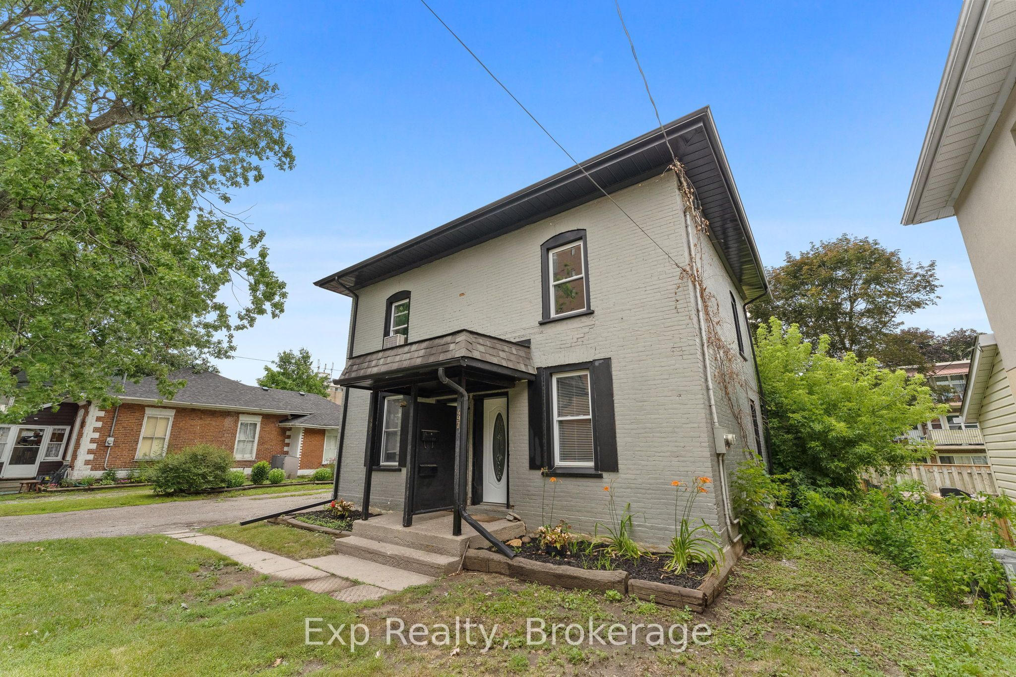 497 Donegal Street, Peterborough, ON K9H 4L9 photo 2