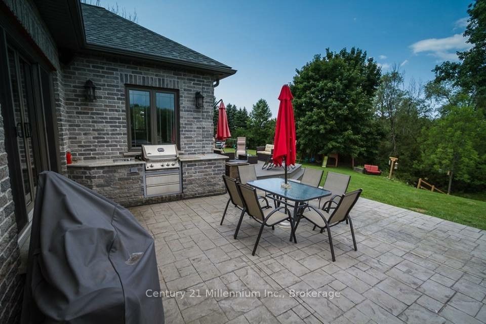 72235 Lakeshore Drive, R.R. #1 Drive, Bluewater, ON N0M 2T0 photo 3