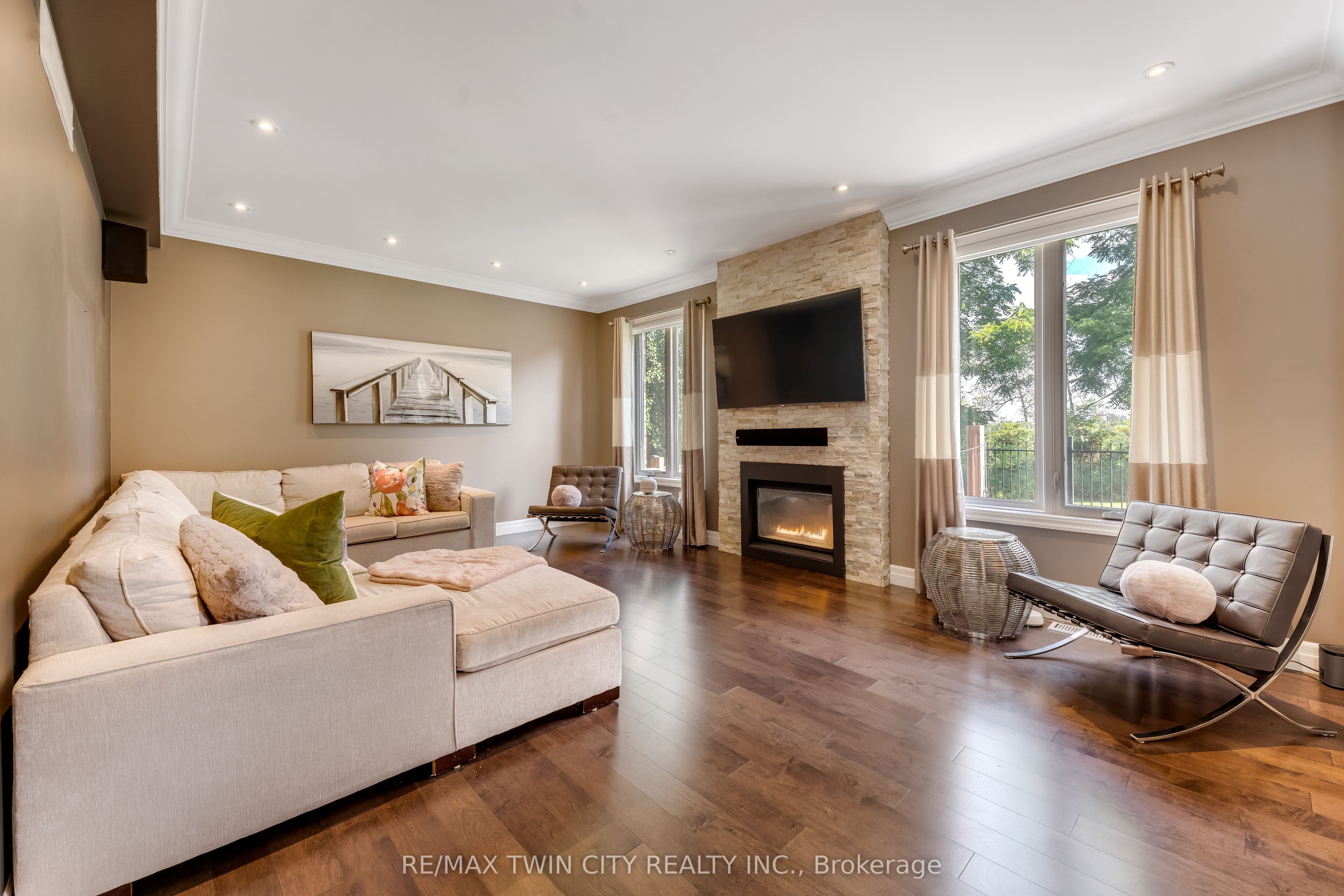 258 Edgewater Crescent 3, Kitchener, ON N2A 4M2 photo 4