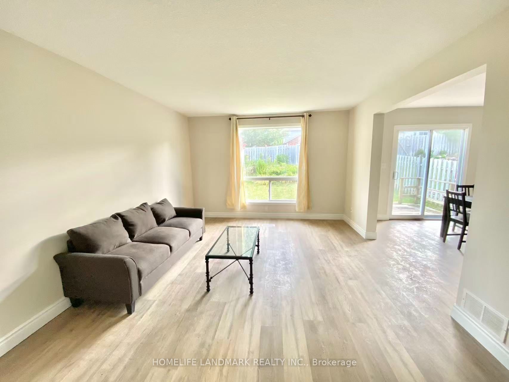688 KARLSFELD Road, Waterloo, ON N2T 2V3 photo 3