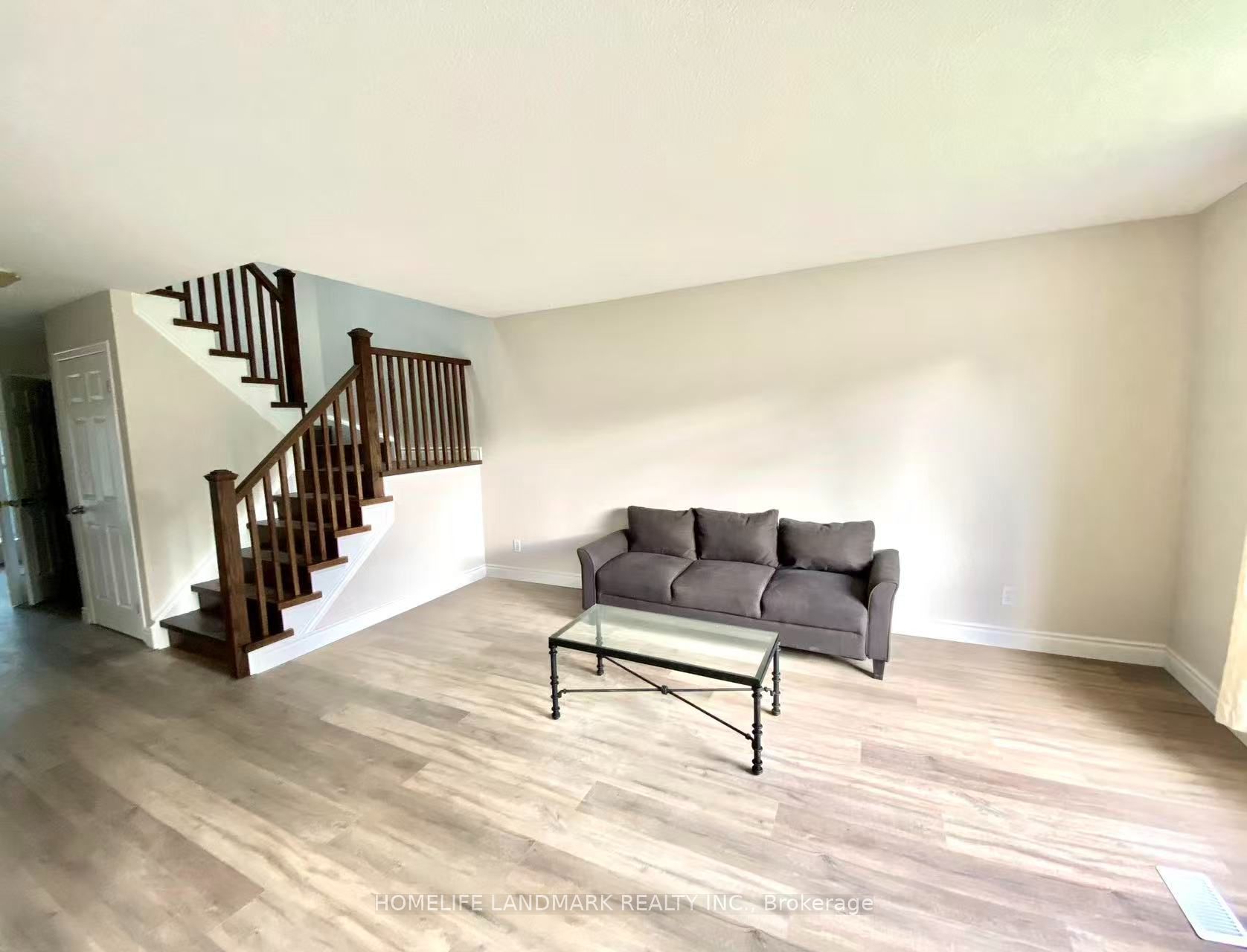 688 KARLSFELD Road, Waterloo, ON N2T 2V3 photo 4