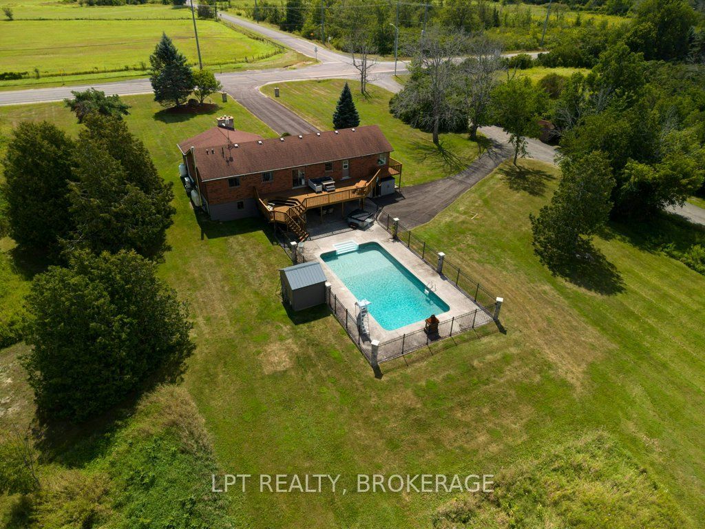 4404 Unity Road, Kingston, ON K0H 2H0 photo 2
