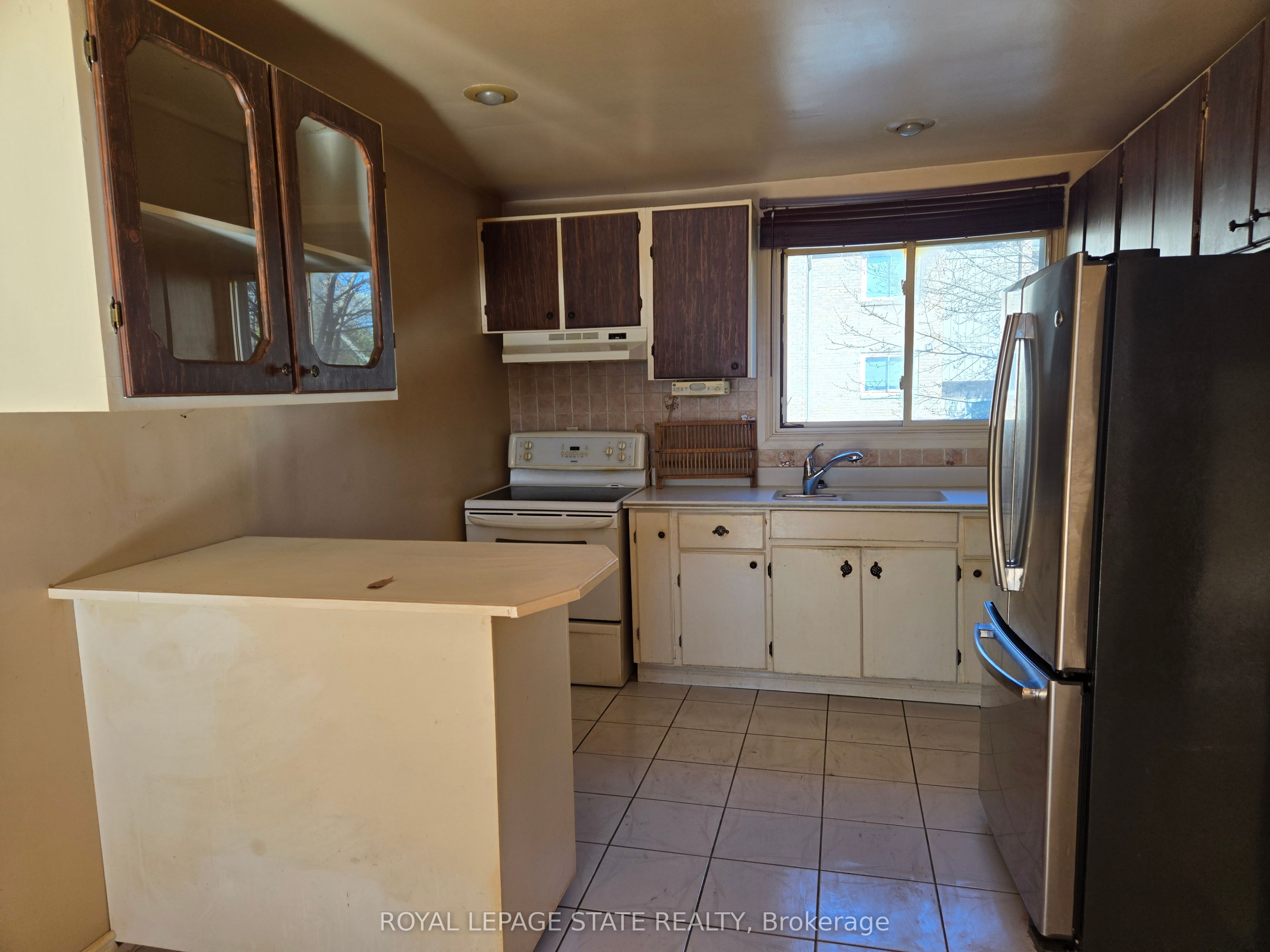 95 Fonthill Road 2, Hamilton, ON L8V 4Z7 photo 3