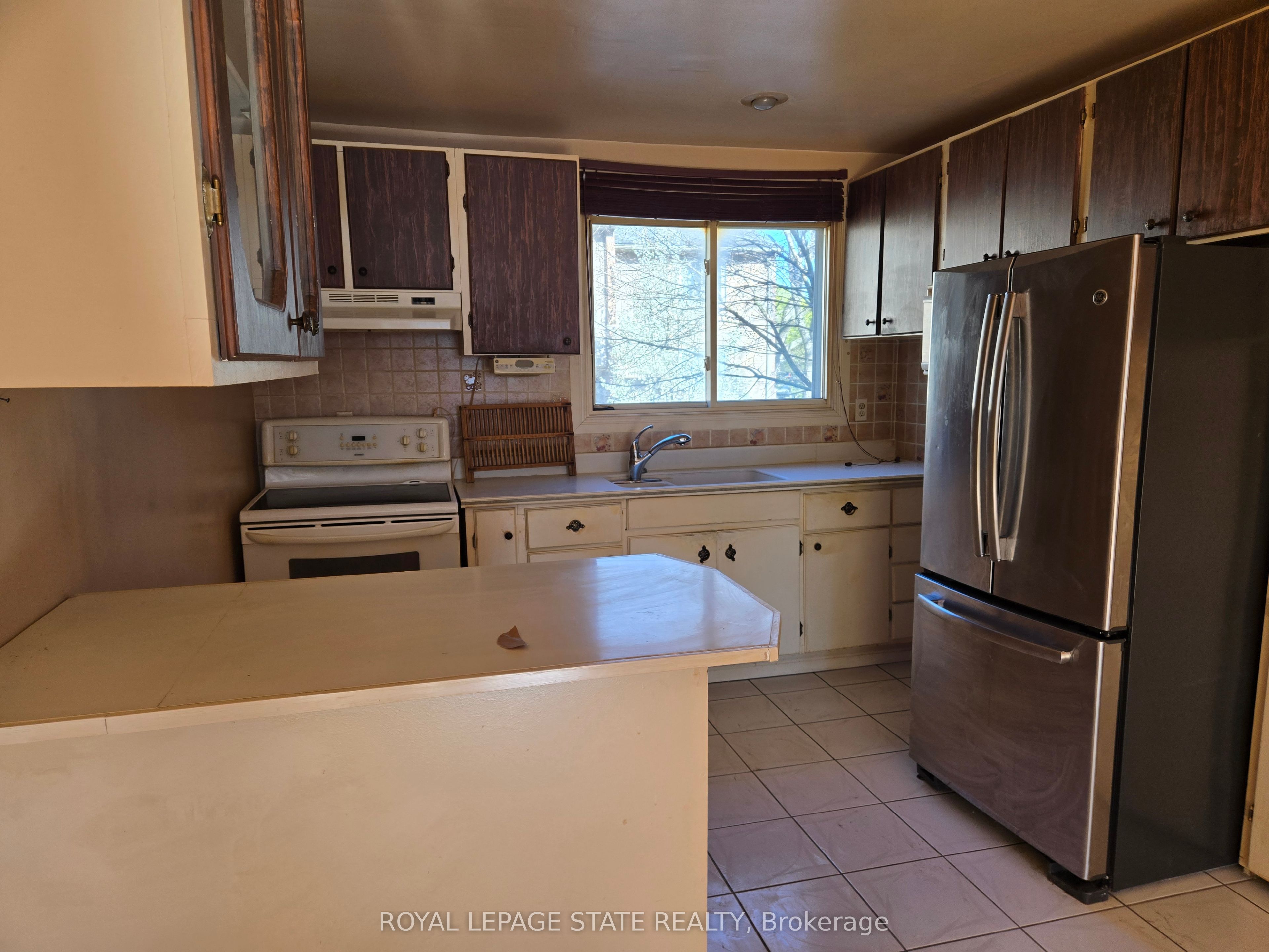 95 Fonthill Road 2, Hamilton, ON L8V 4Z7 photo 4