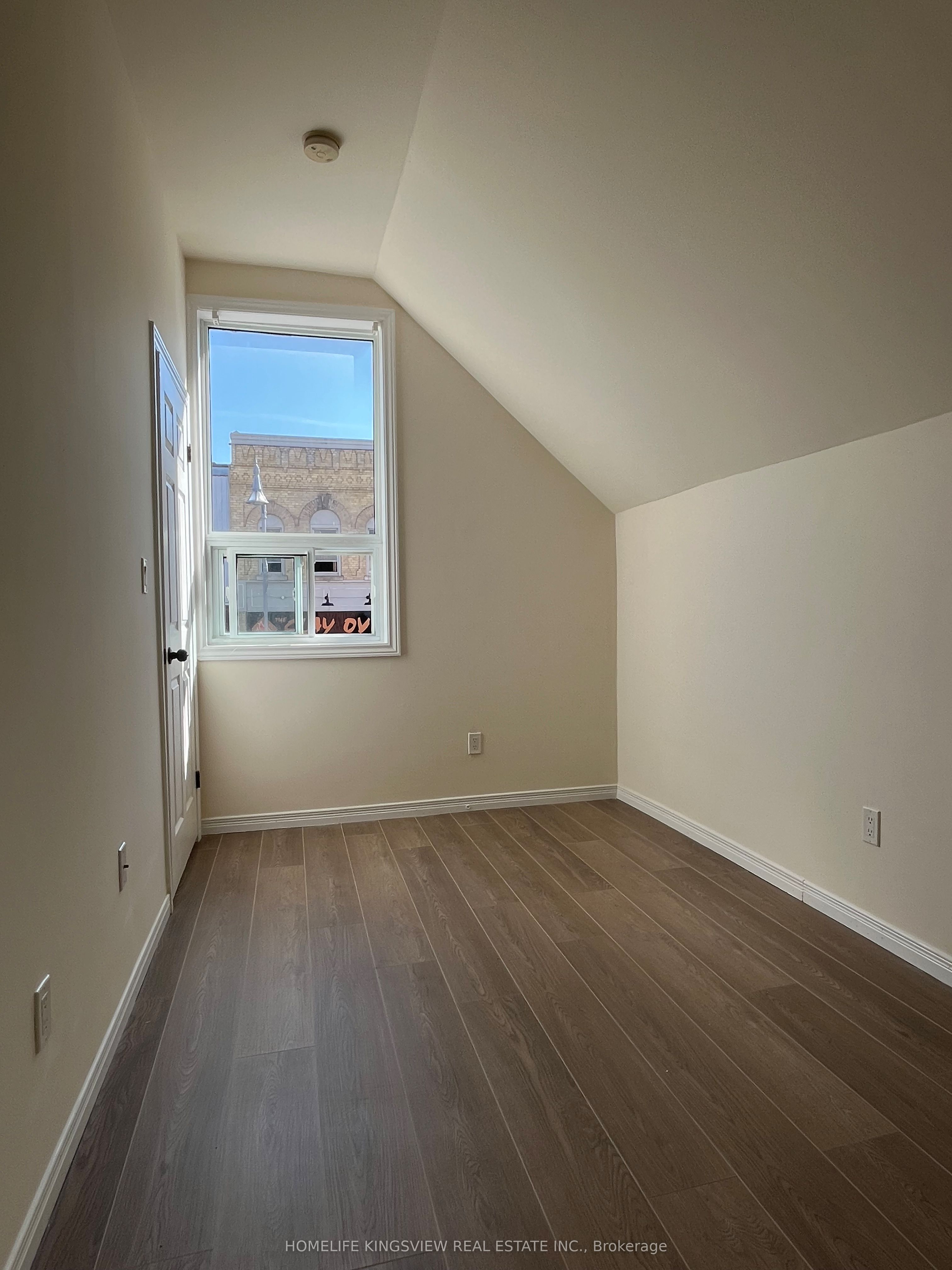 647 Talbot Street A, St. Thomas, ON N5P 1C9 photo 5