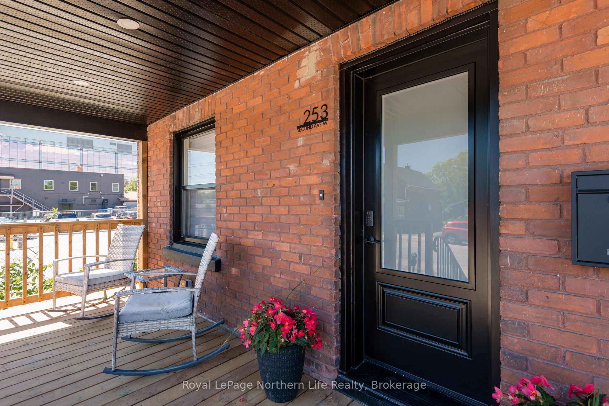 253 Second Avenue W, North Bay, ON P1B 3L1 photo 4