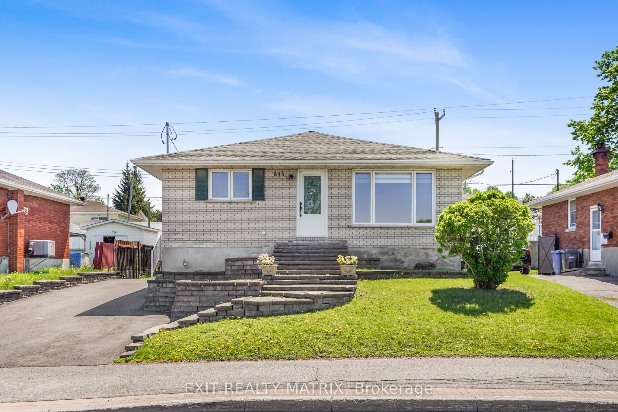 845 Cartier Boulevard, Hawkesbury, ON K6A 1W9 photo 2