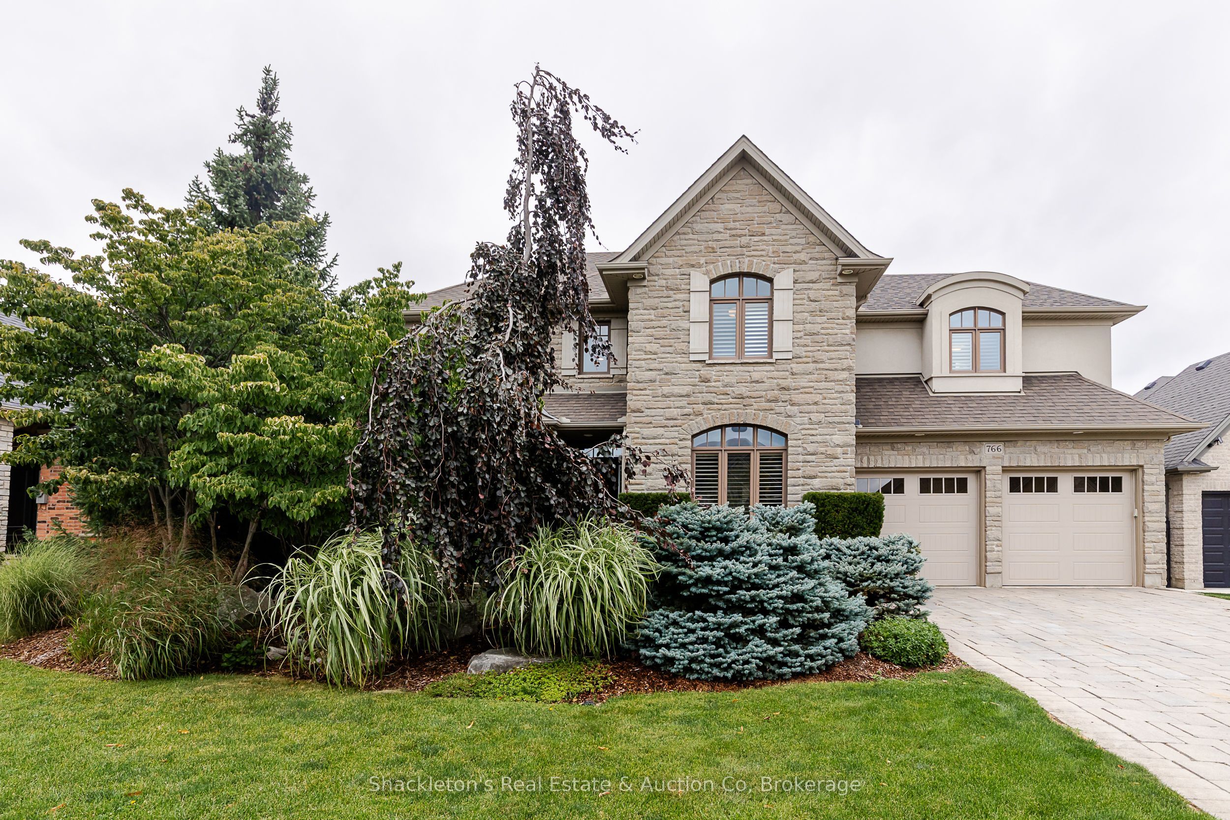 766 Eagletrace Drive, London North, ON N6G 0E9
