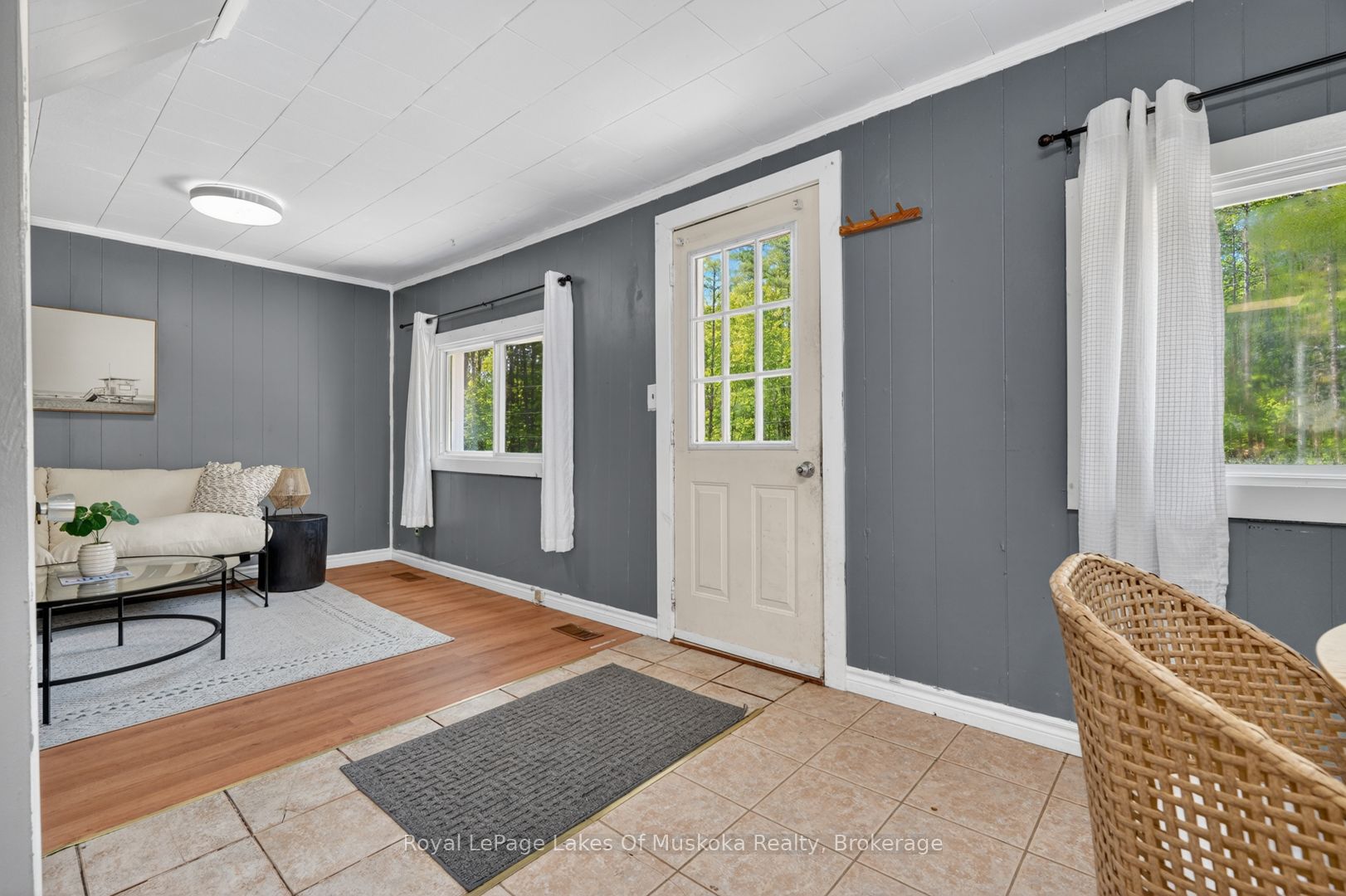 1018 Sniders Bay Road, Gravenhurst, ON P1P 1R2 photo 3