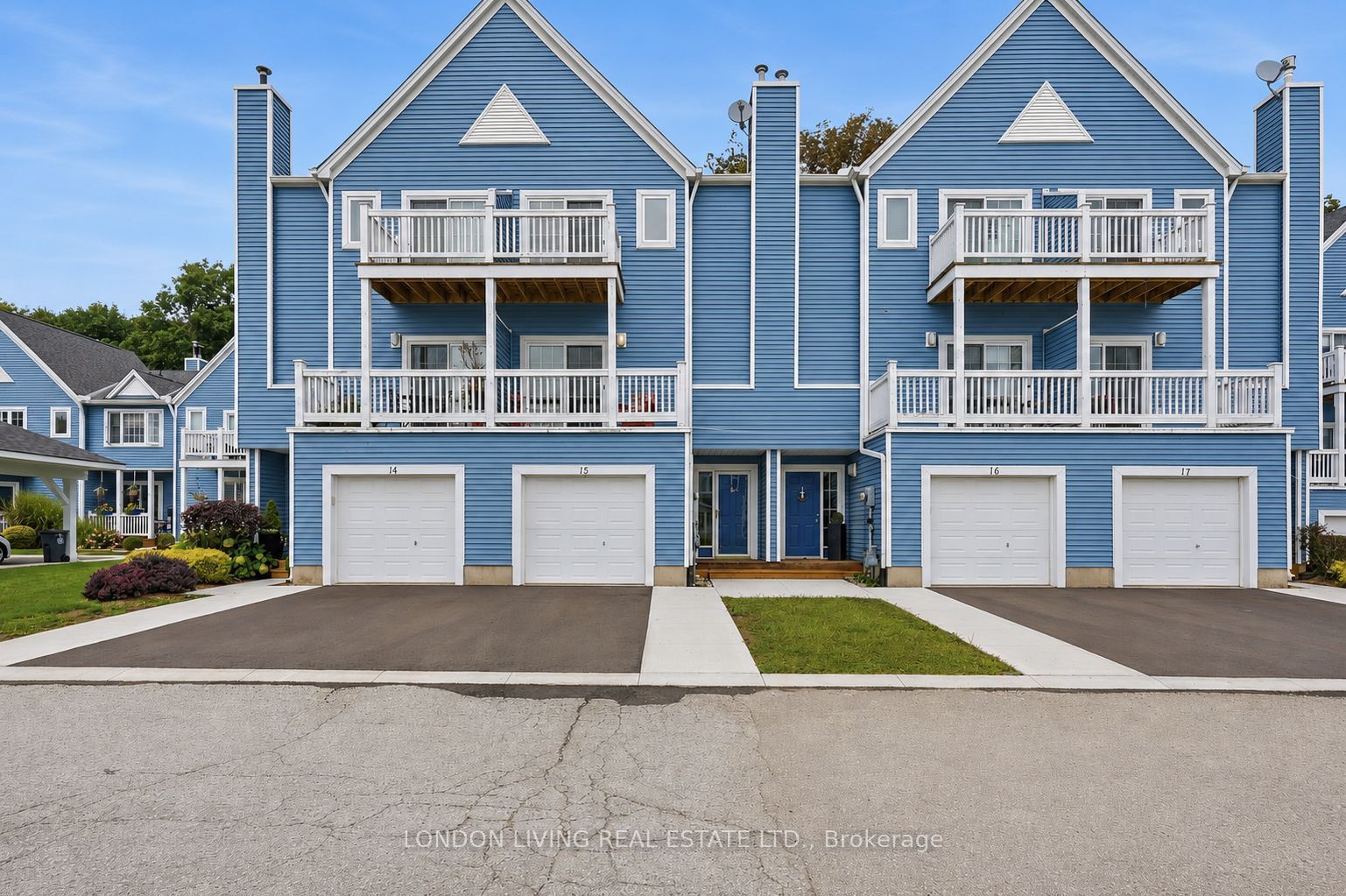 374 Front Street 15, Central Elgin, ON N5L 1E9
