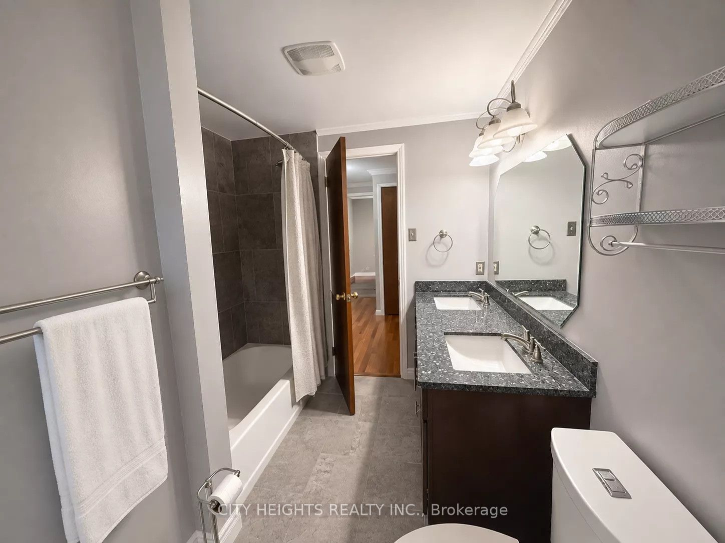1487 Jalna Boulevard Upper, London South, ON N6E 3C4 photo 5