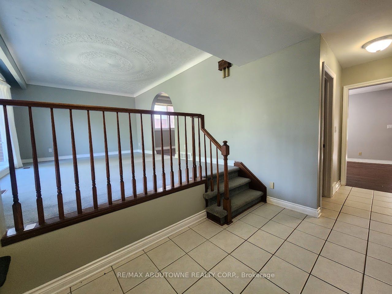 64 Adel Drive, St. Catharines, ON L2M 7E6 photo 2