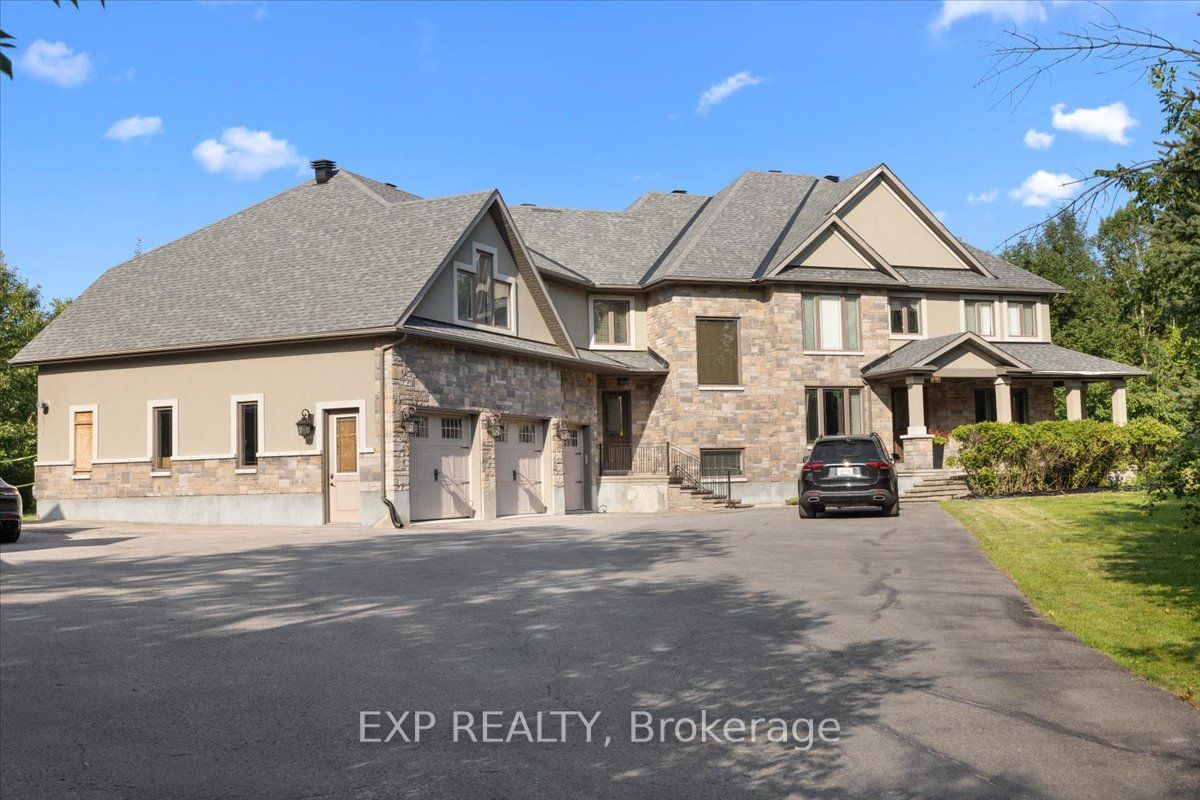 130 Ironstone Court, Stittsville - Munster - Richmond, ON K2S 0L4 photo 2