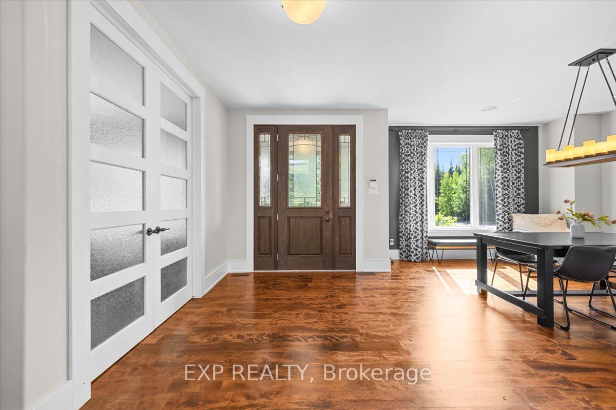130 Ironstone Court, Stittsville - Munster - Richmond, ON K2S 0L4 photo 4