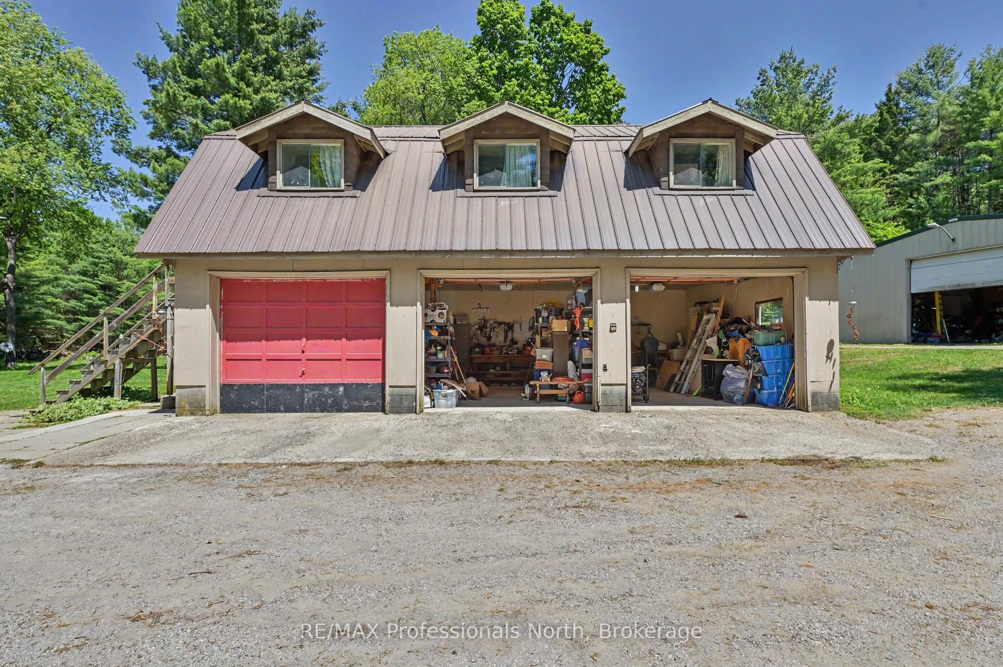 1015 Kelson Road, Minden Hills, ON K0M 2K0 photo 3