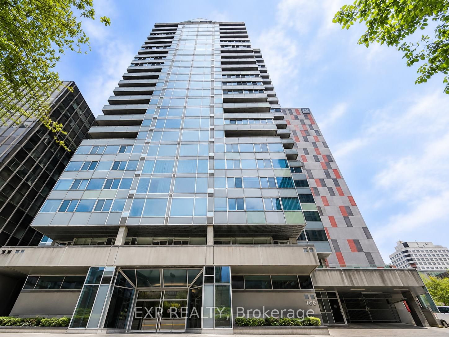 160 George Street 401, Lower Town - Sandy Hill, ON K1N 9M2