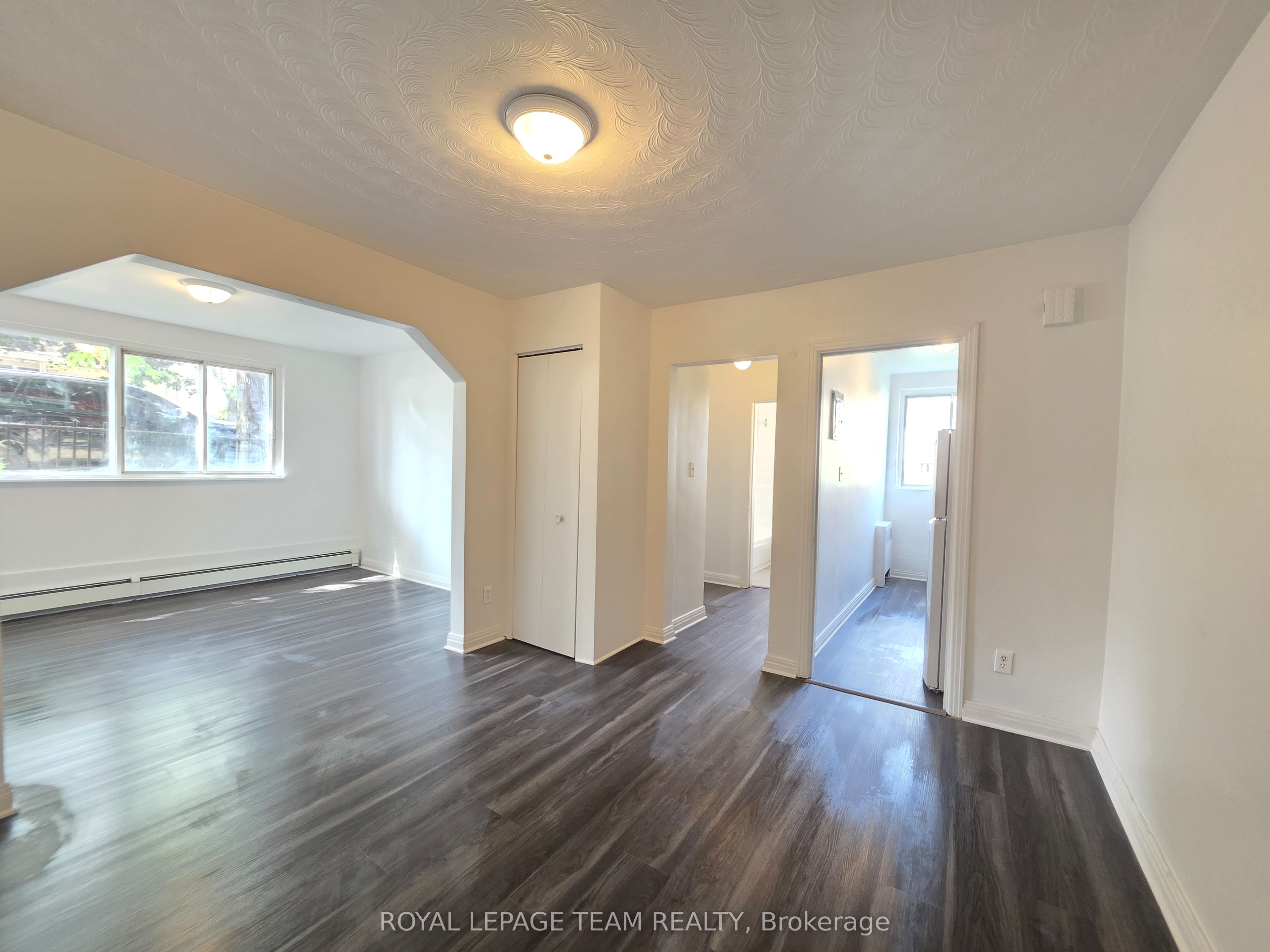 187 Bradley Avenue 2, Vanier and Kingsview Park, ON K1L 7E1 photo 3