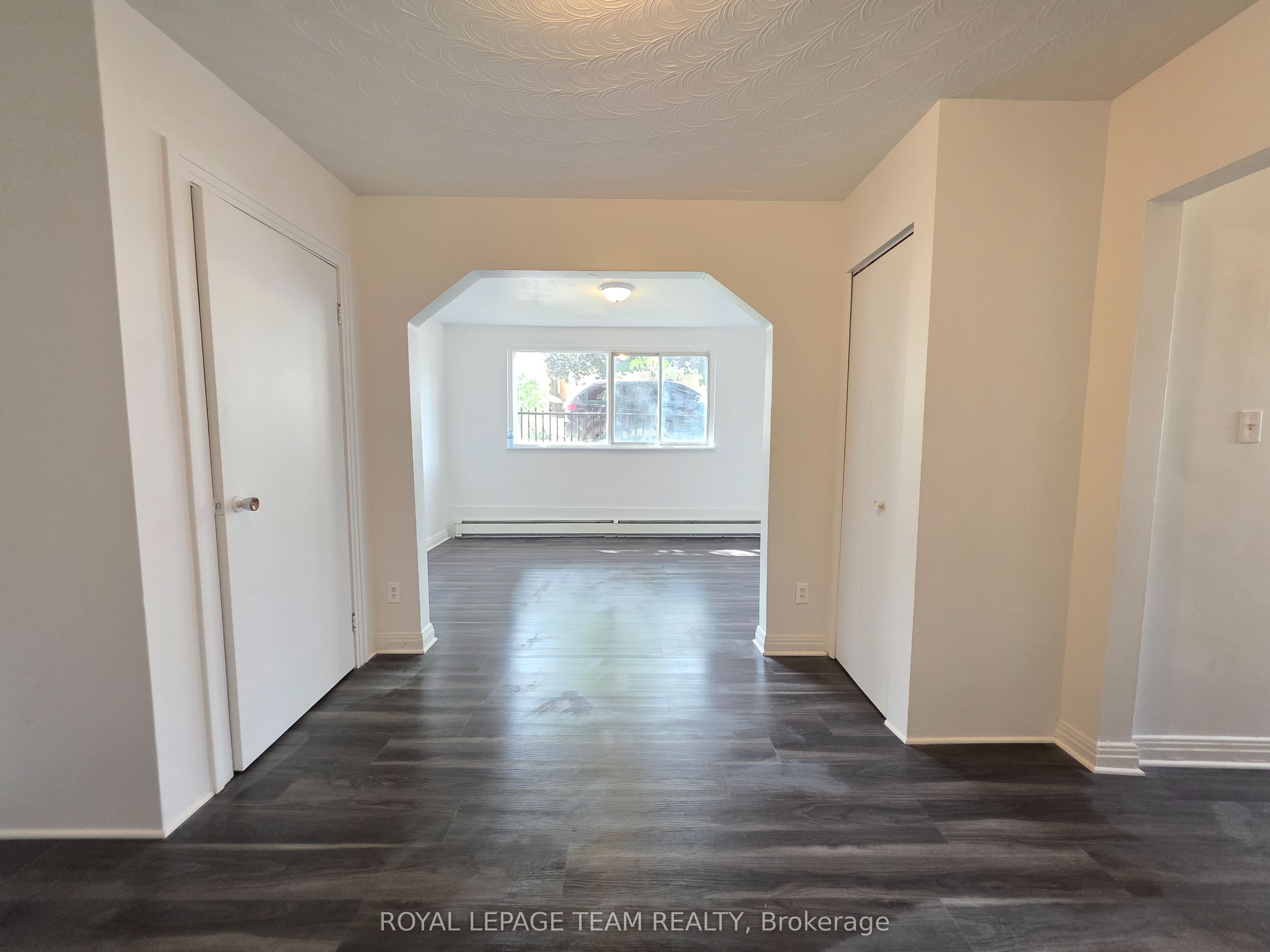 187 Bradley Avenue 2, Vanier and Kingsview Park, ON K1L 7E1 photo 4