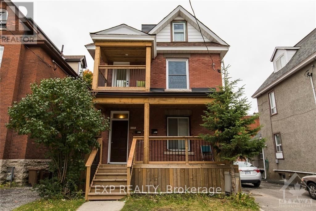 268 Flora Street Unit 1, Ottawa Centre, ON K1R 5R9