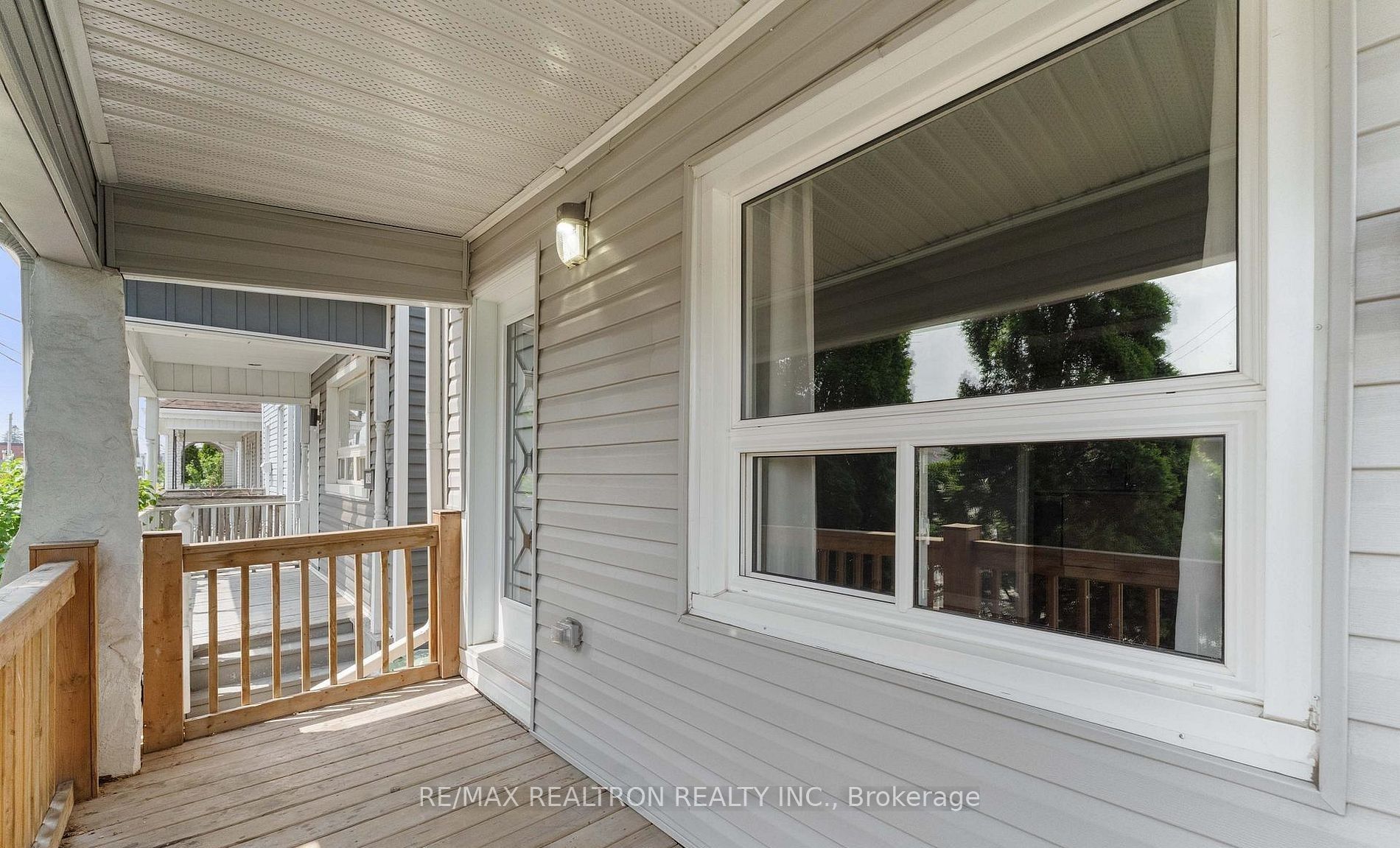 1045 Cannon Street E 1, Hamilton, ON L8L 2H4 photo 4