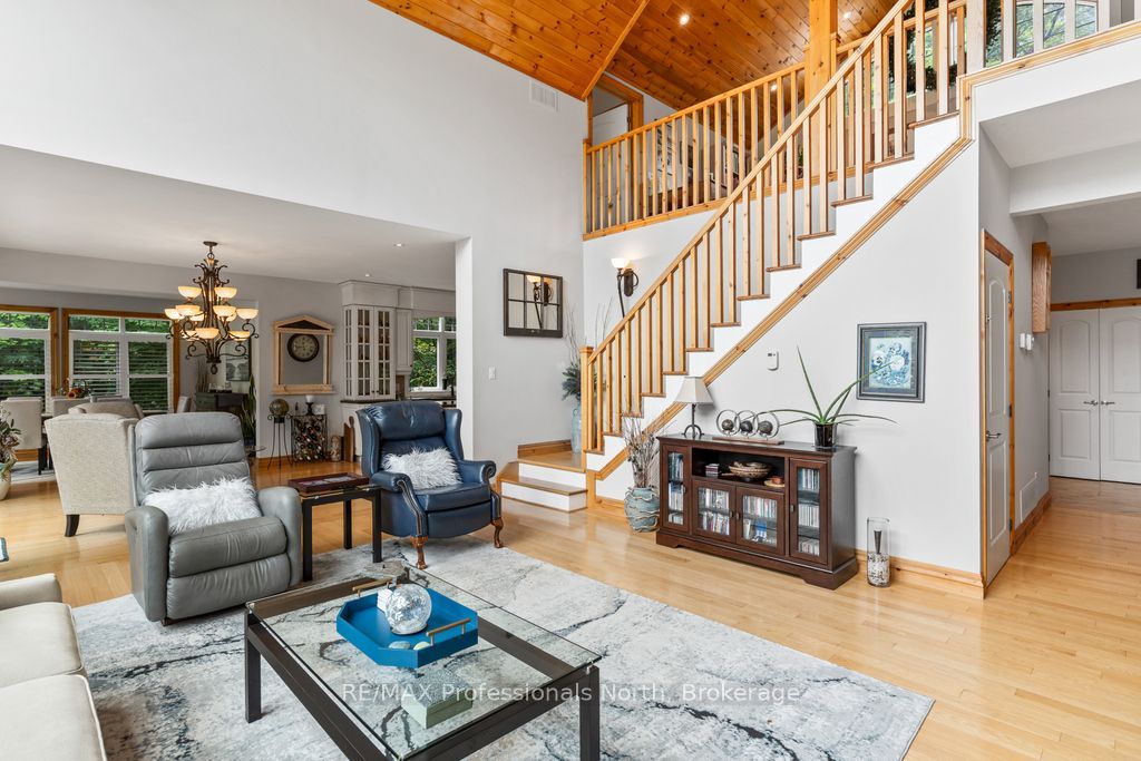 1041 Kingfisher Lane, Minden Hills, ON K0M 2K0 photo 3
