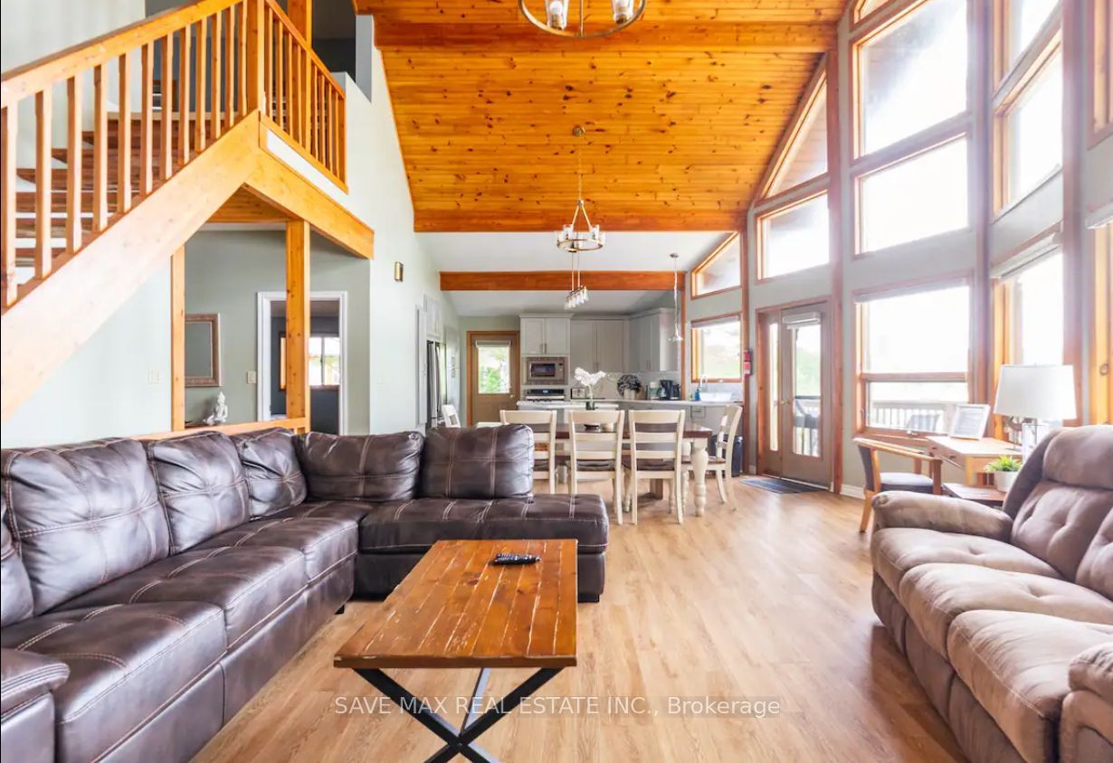 42 Todholm Drive Todholm Drive, Muskoka Lakes, ON P0B 1J0 photo 2