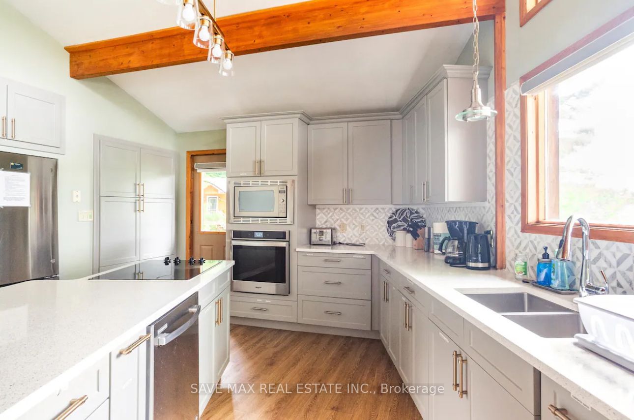 42 Todholm Drive Todholm Drive, Muskoka Lakes, ON P0B 1J0 photo 4