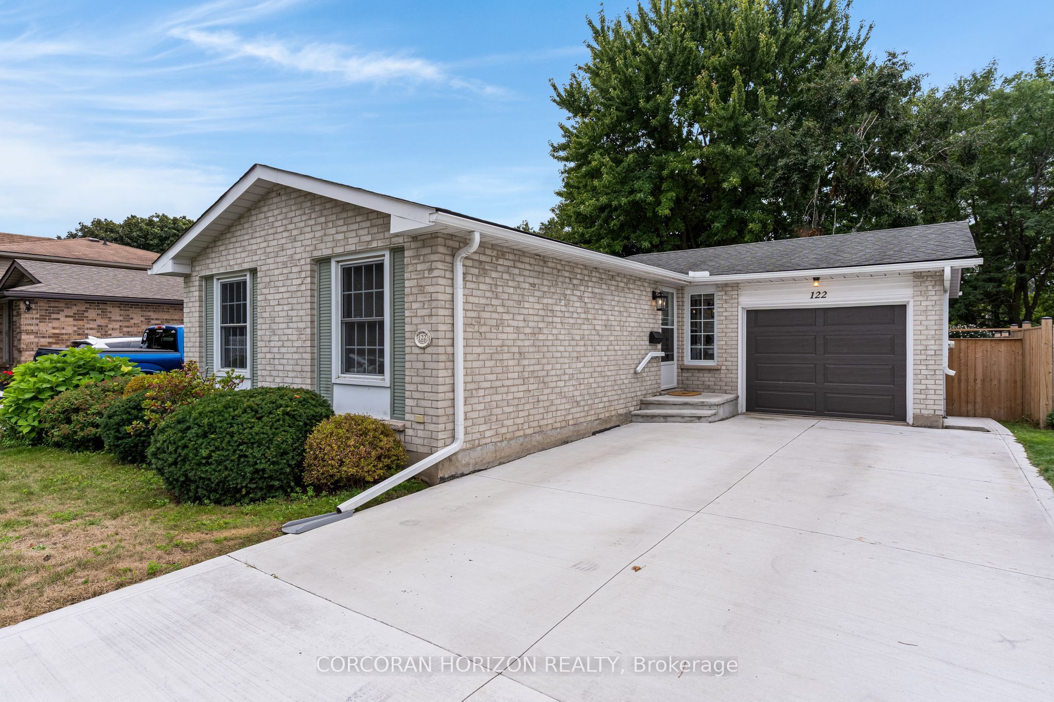 122 Foxridge Drive, Cambridge, ON N3C 3M8 photo 2