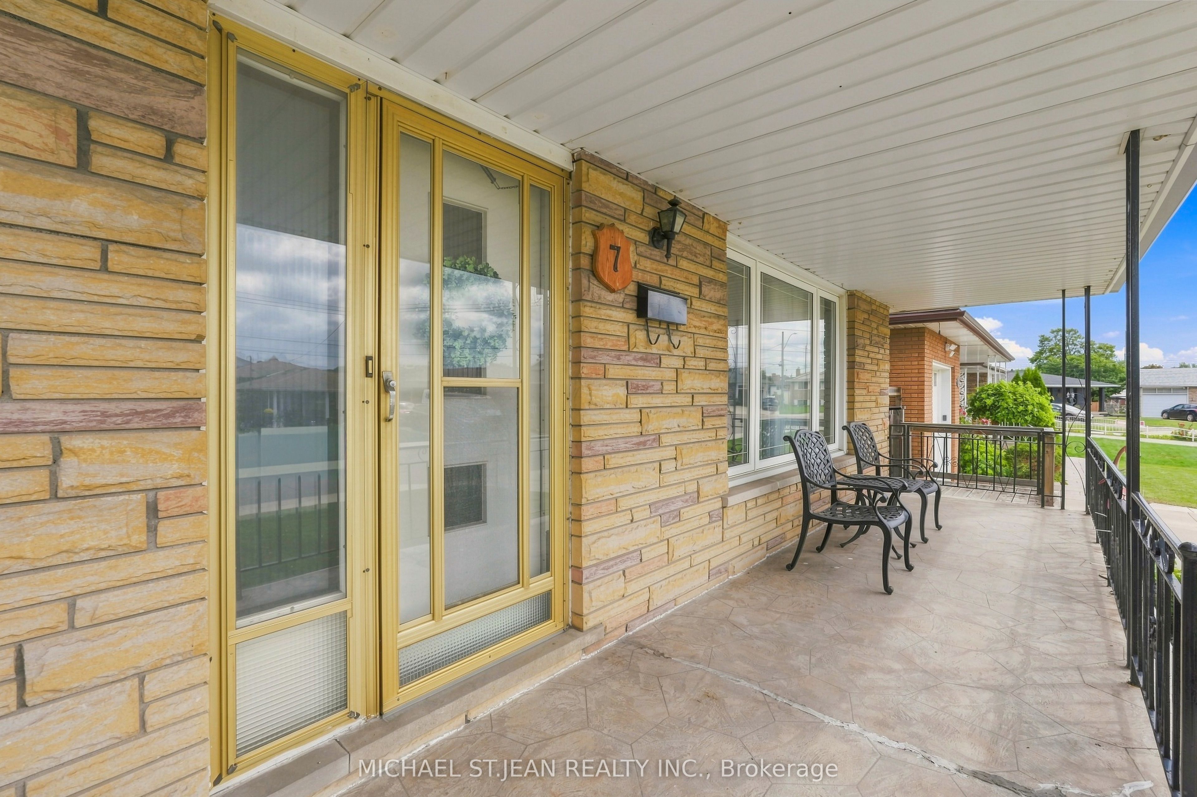 7 Duchess Court, Hamilton, ON L8E 1A4 photo 4