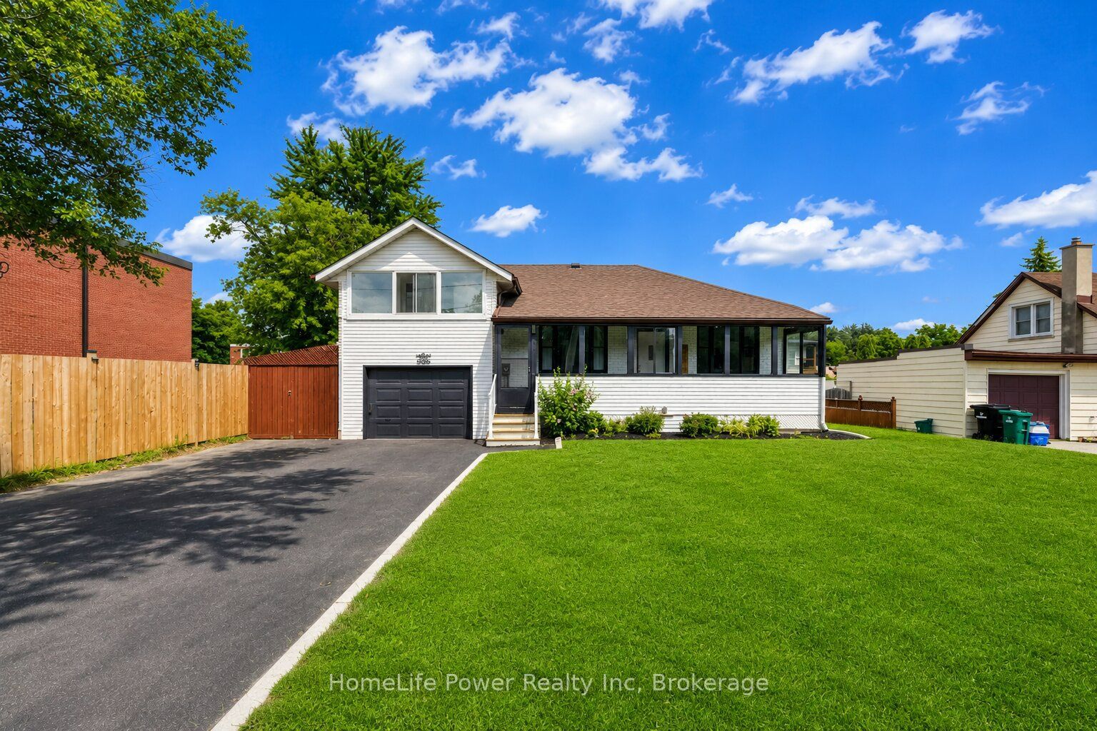 182 Avalon Place, Kitchener, ON N2M 4N8