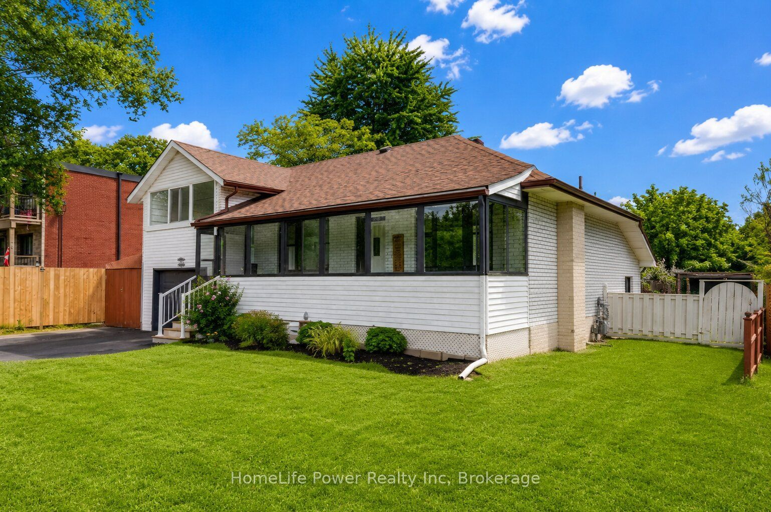 182 Avalon Place, Kitchener, ON N2M 4N8 photo 2