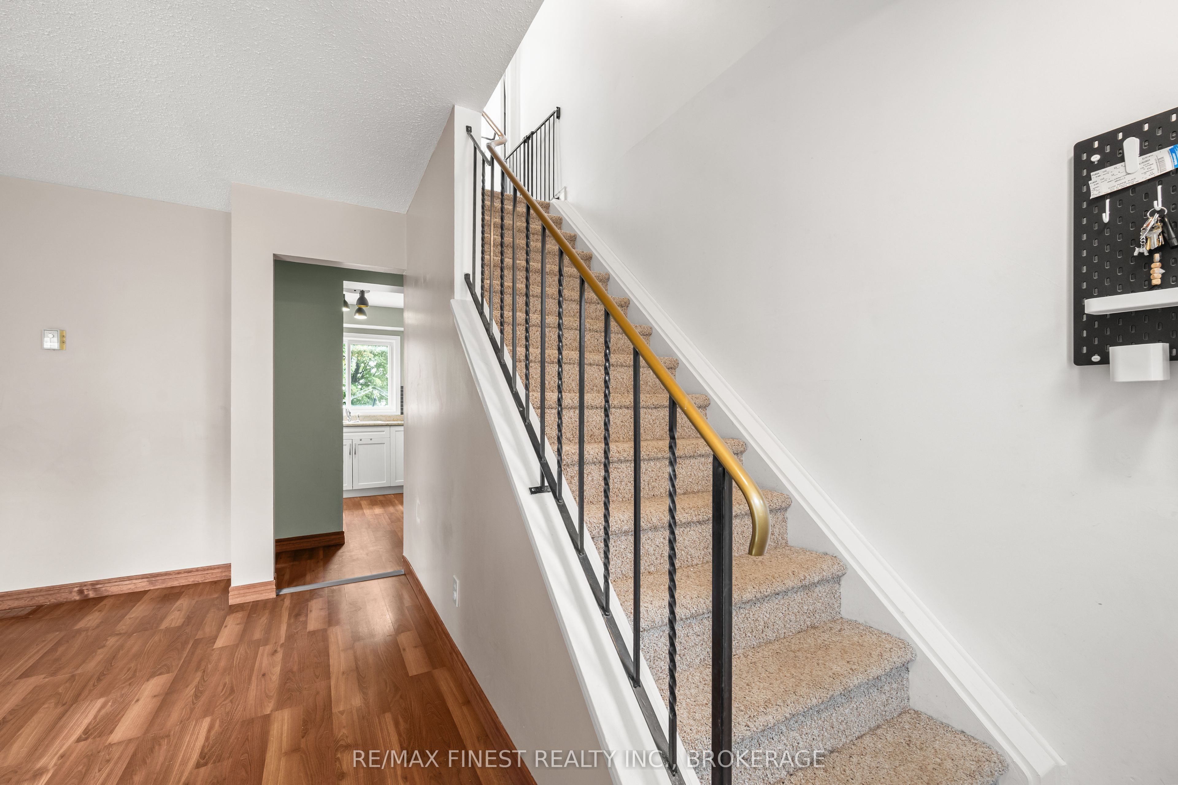 860 Beaconhill Court, Kingston, ON K7P 2A8 photo 3