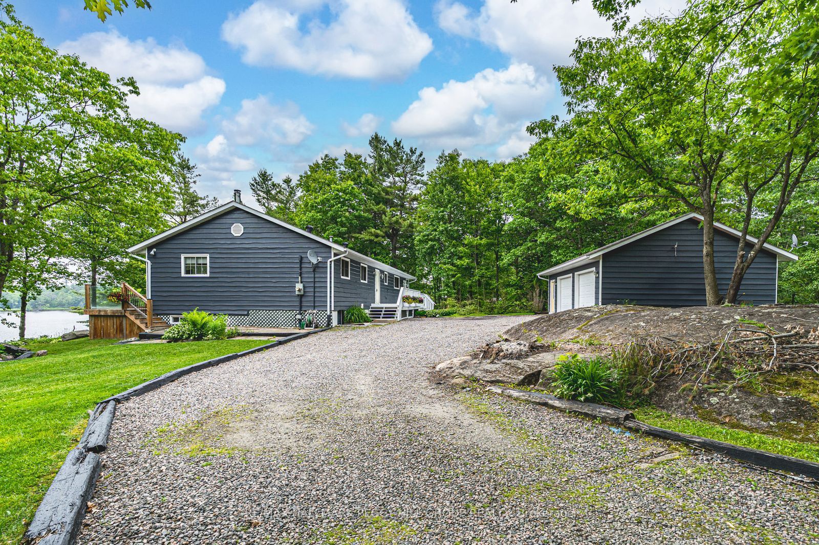 1008 Cove Road, Gravenhurst, ON P0E 1G0 photo 3