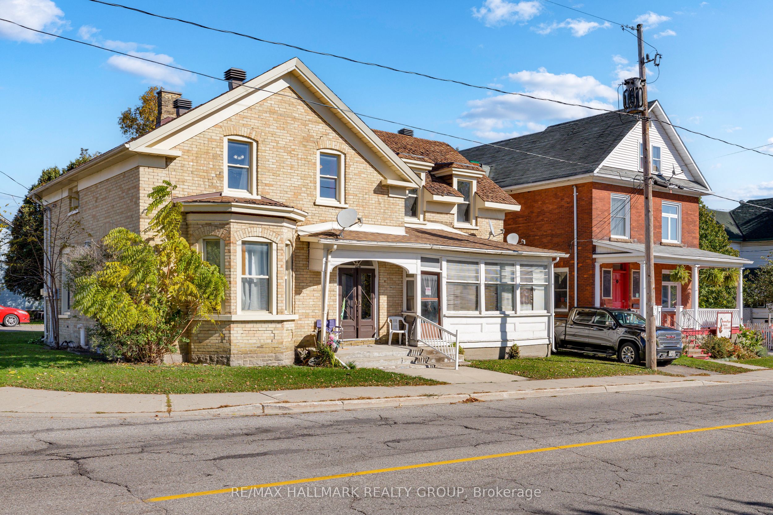 15 ELMSLEY Street N 3, Smiths Falls, ON K7A 2G4 photo 3
