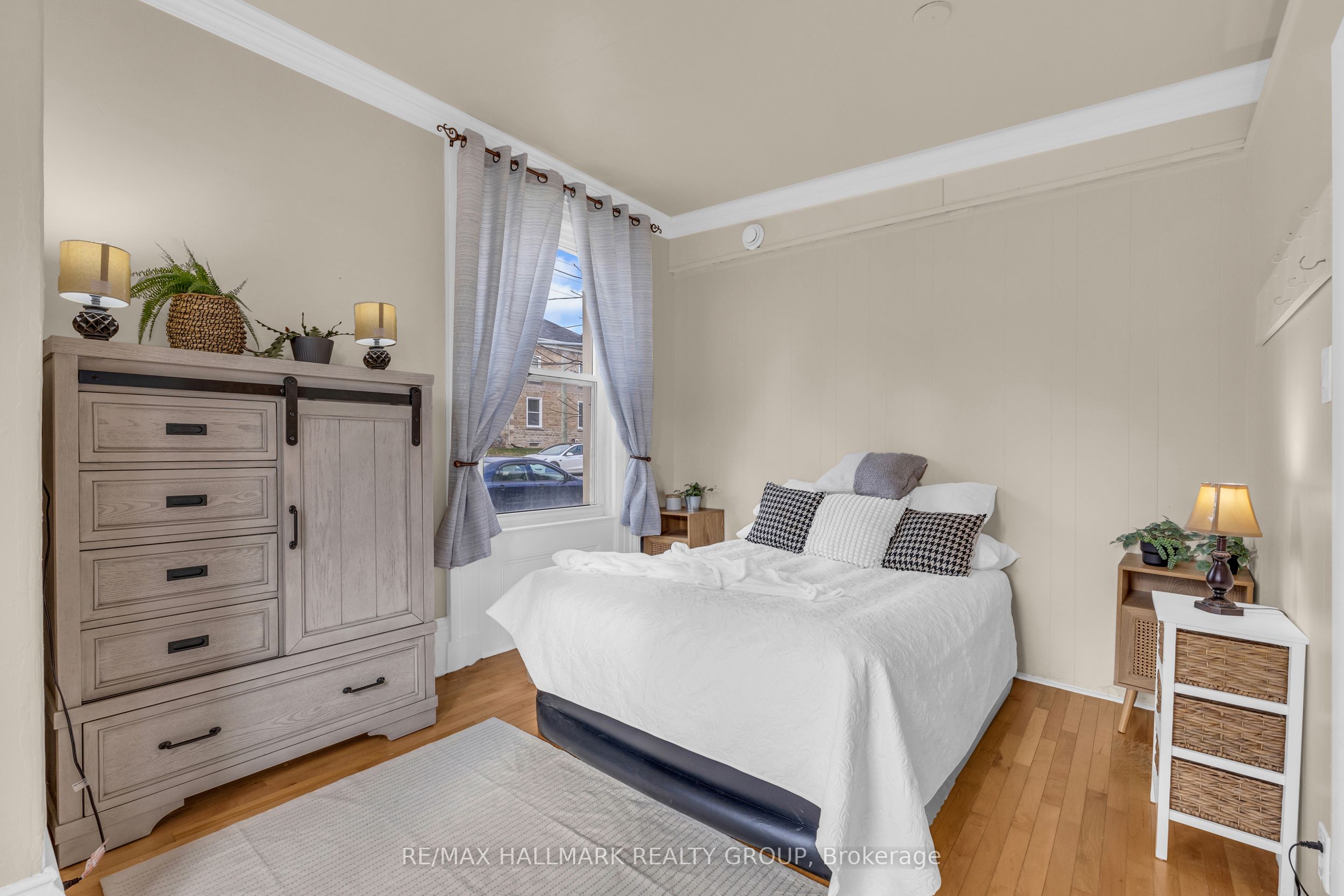 15 ELMSLEY Street N 3, Smiths Falls, ON K7A 2G4 photo 5