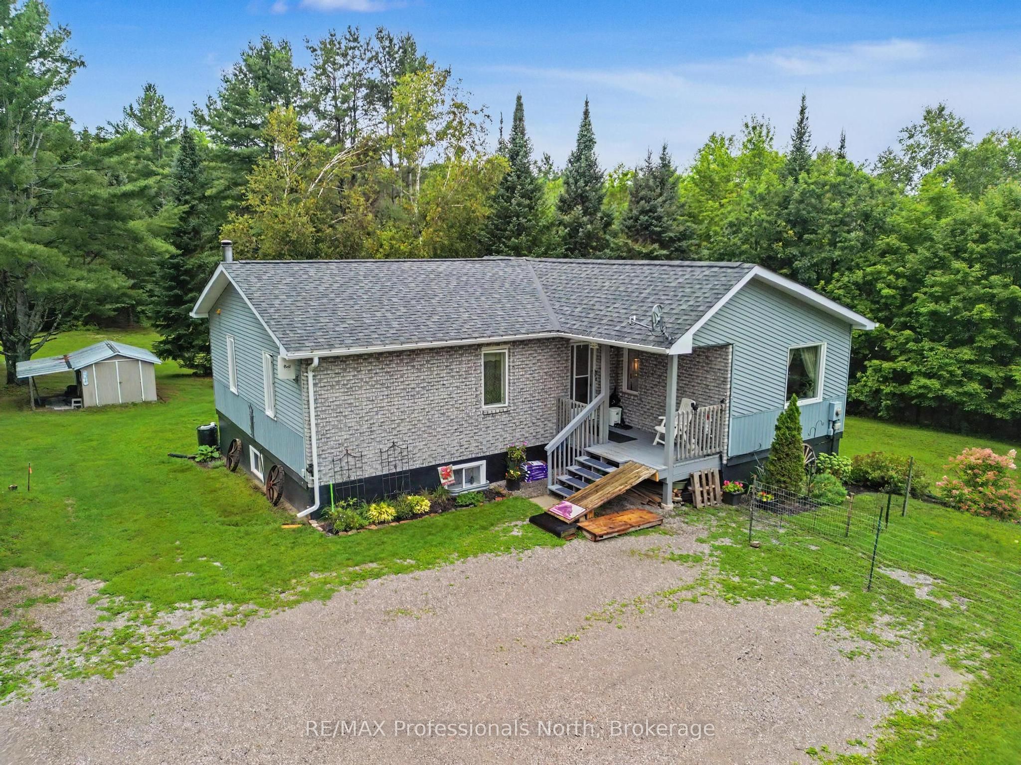 1297 Hunter Creek Road, Minden Hills, ON K0M 2K0 photo 3