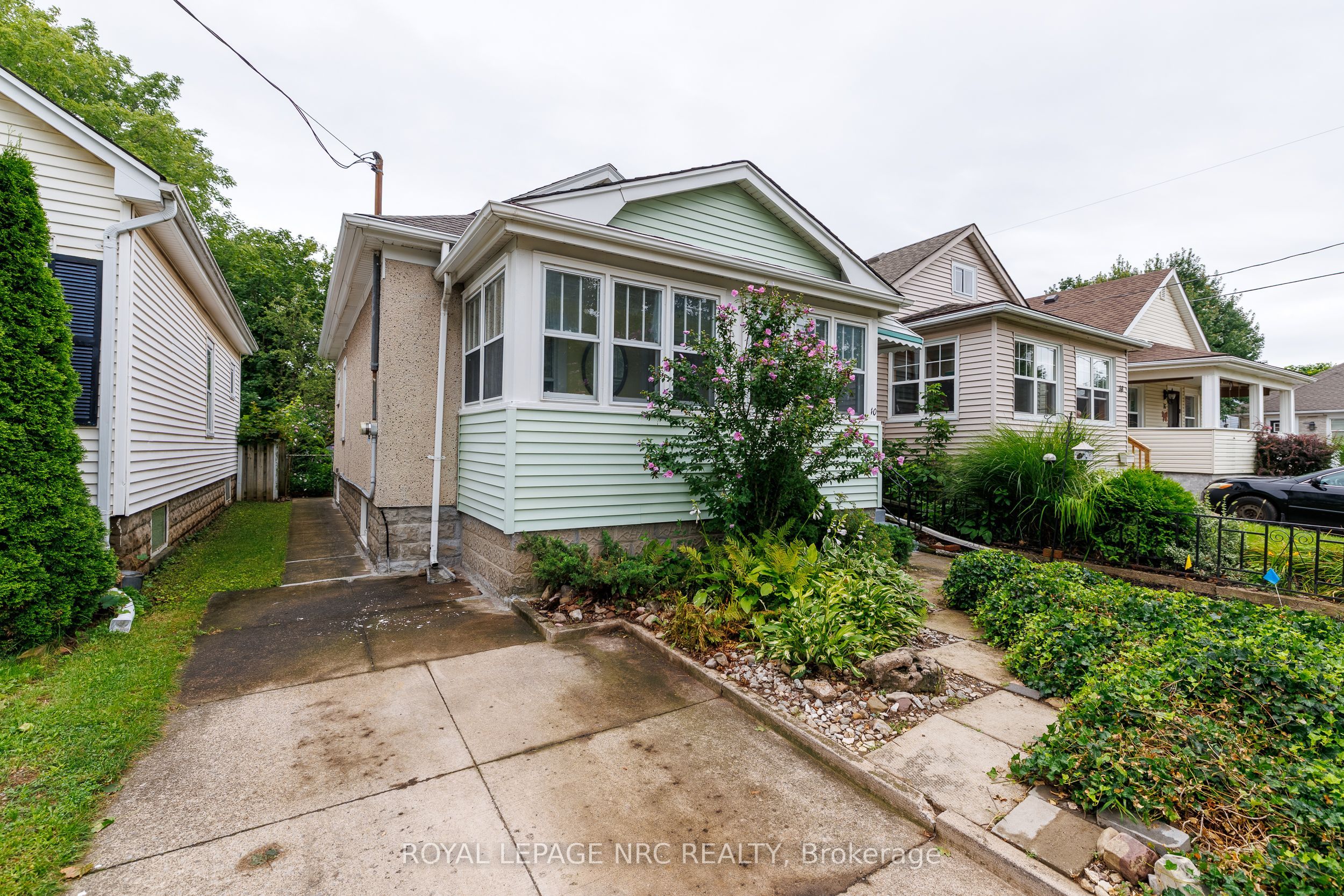 40 St. Patrick Street, St. Catharines, ON L2R 1K1 photo 2