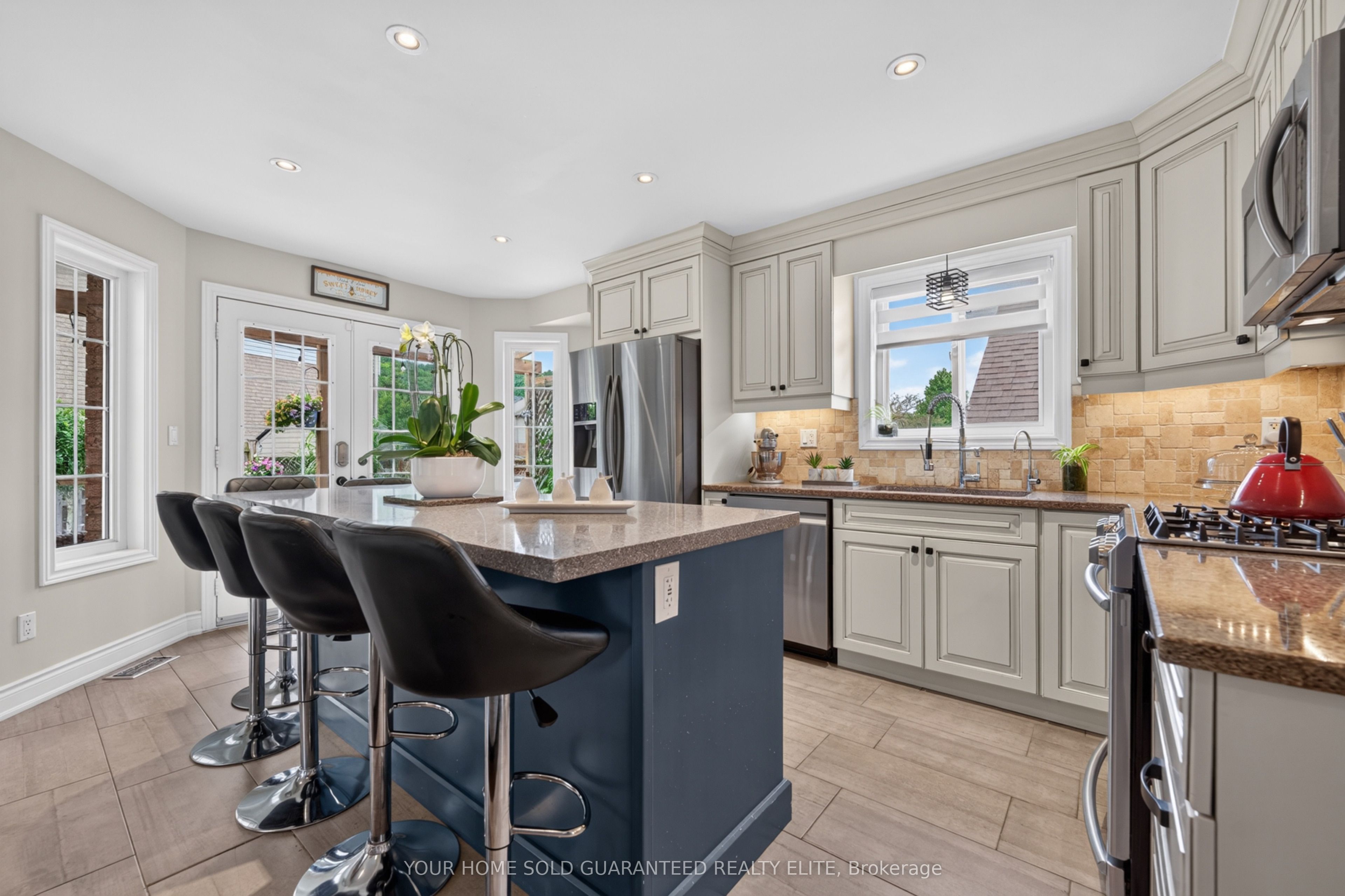 104 Udell Way, Grimsby, ON L3M 5N4 photo 4